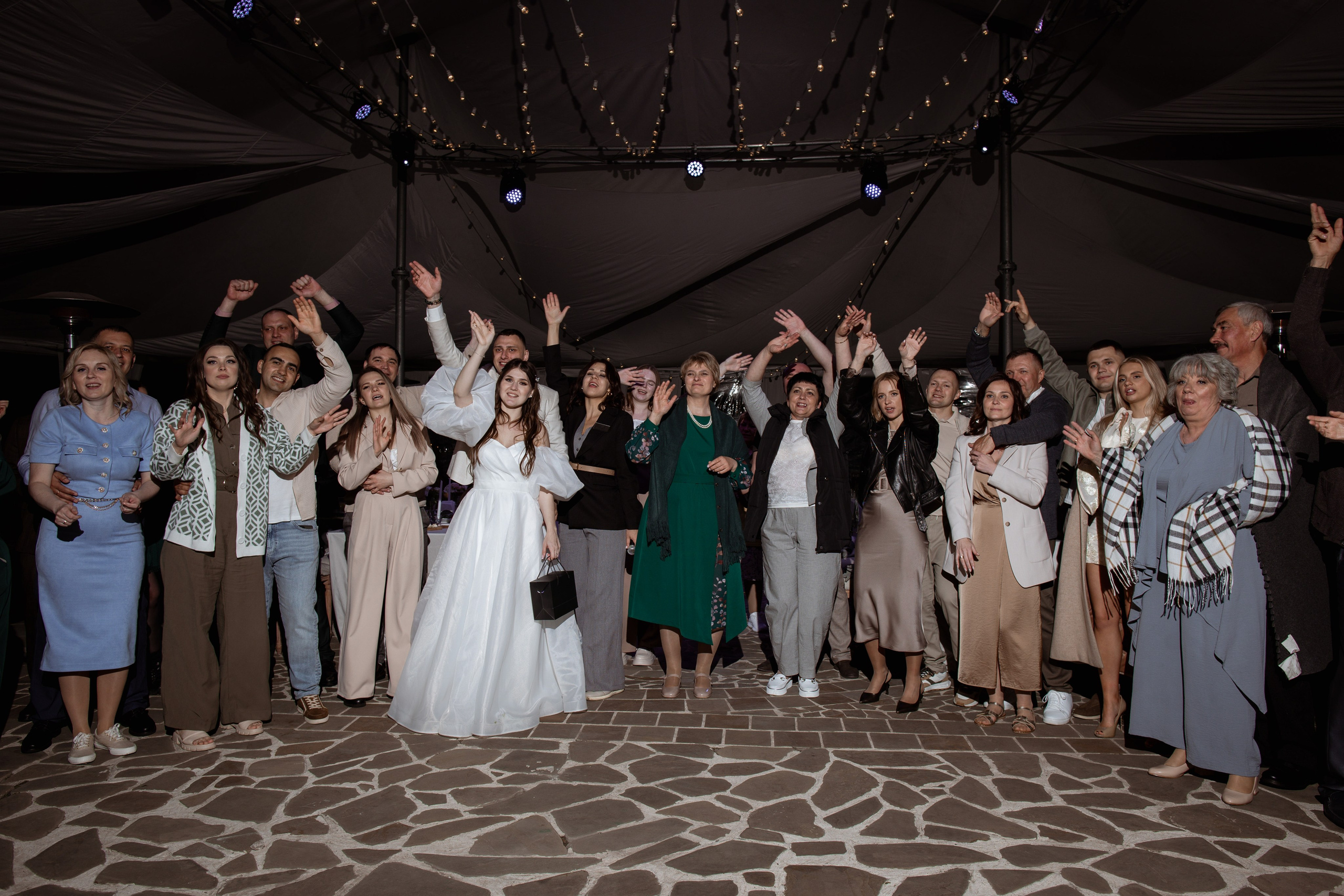 Уютная свадьба за городом в кругу самых близких. Свадебный фотограф Елена Рубцова