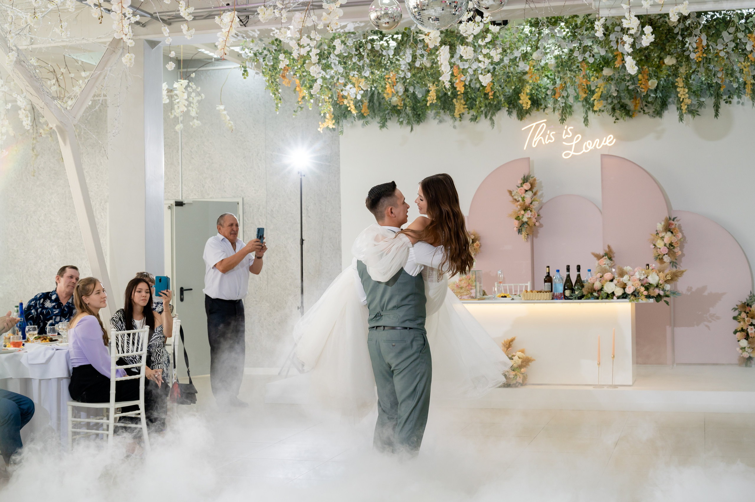 Дмитрий и Елизавета. Свадебный и Семейный фотограф в Абакане, Красноярске