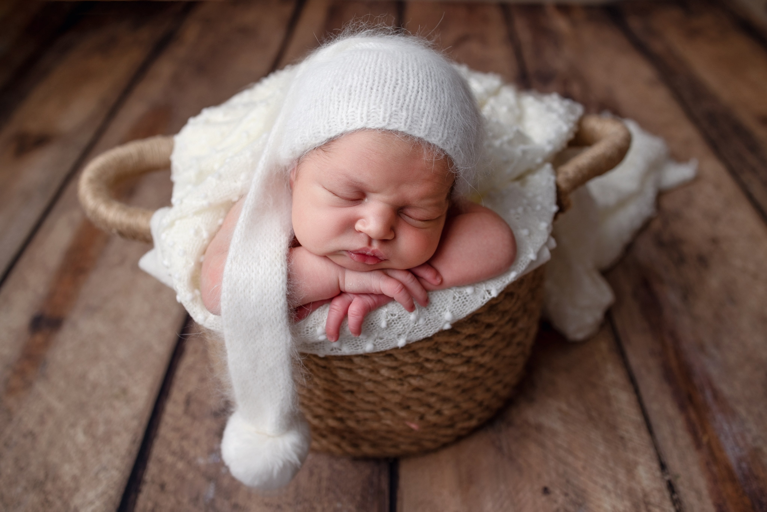 Нежная и милая фотосессия первых дней жизни Вашего ребенка в Минске. Фотограф новорождённых Минск — стоимость newborn фотосессии в Минске