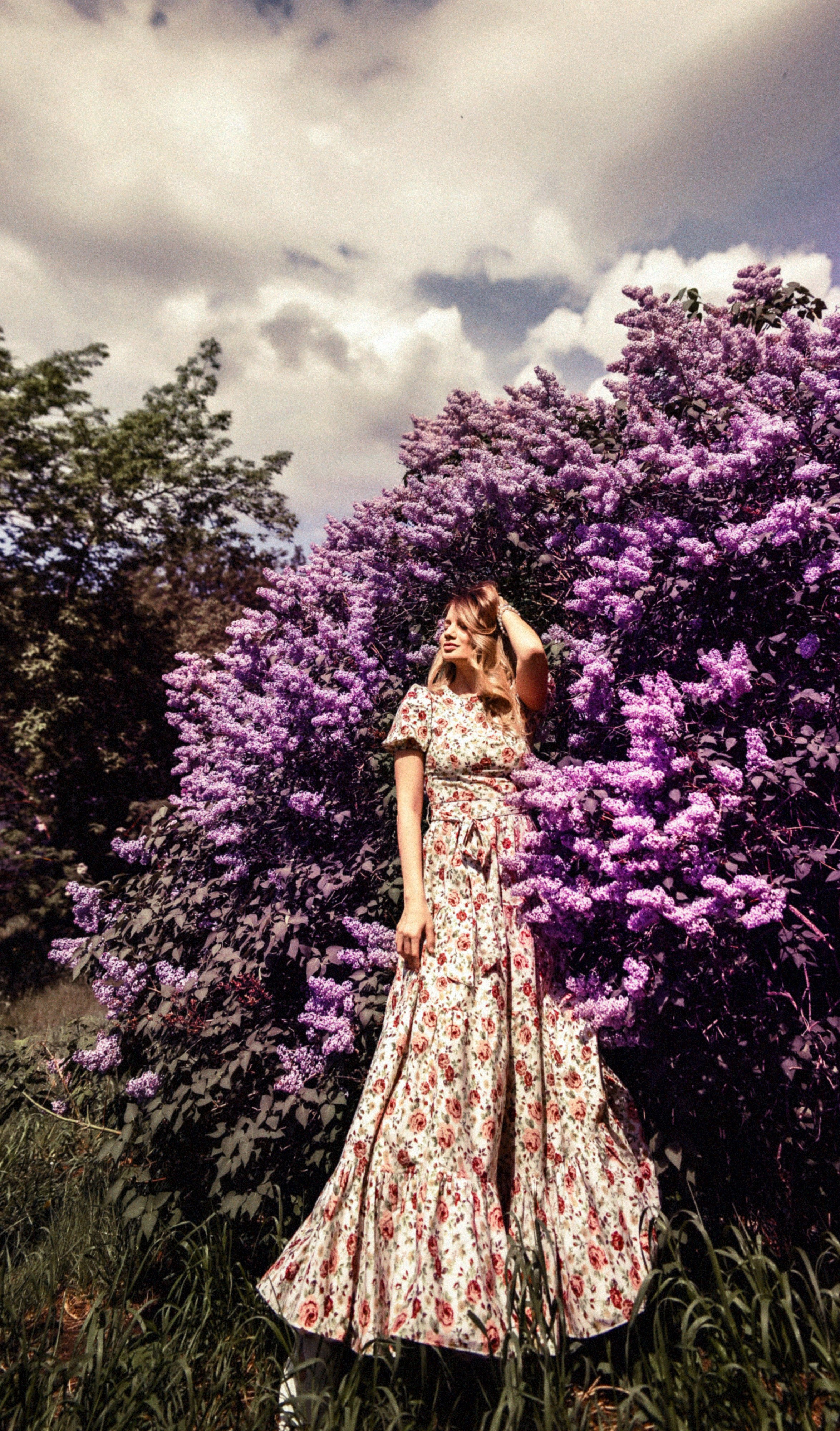 Фотосессия в цветении. Свадебный, семейный, детский, контент фотограф в Омске Максим Ильин