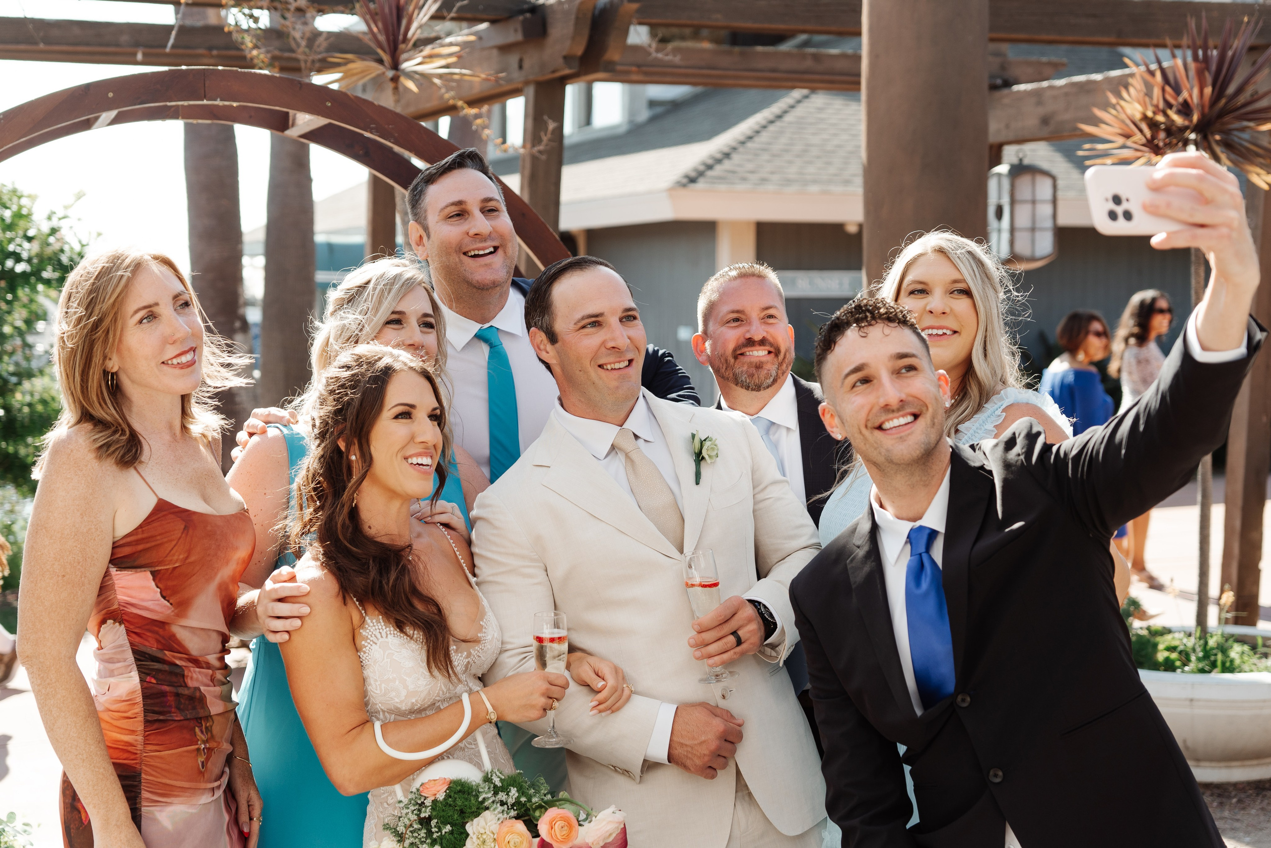 2025-08-16_BryanAmber. Ретушер Зенькевич Света