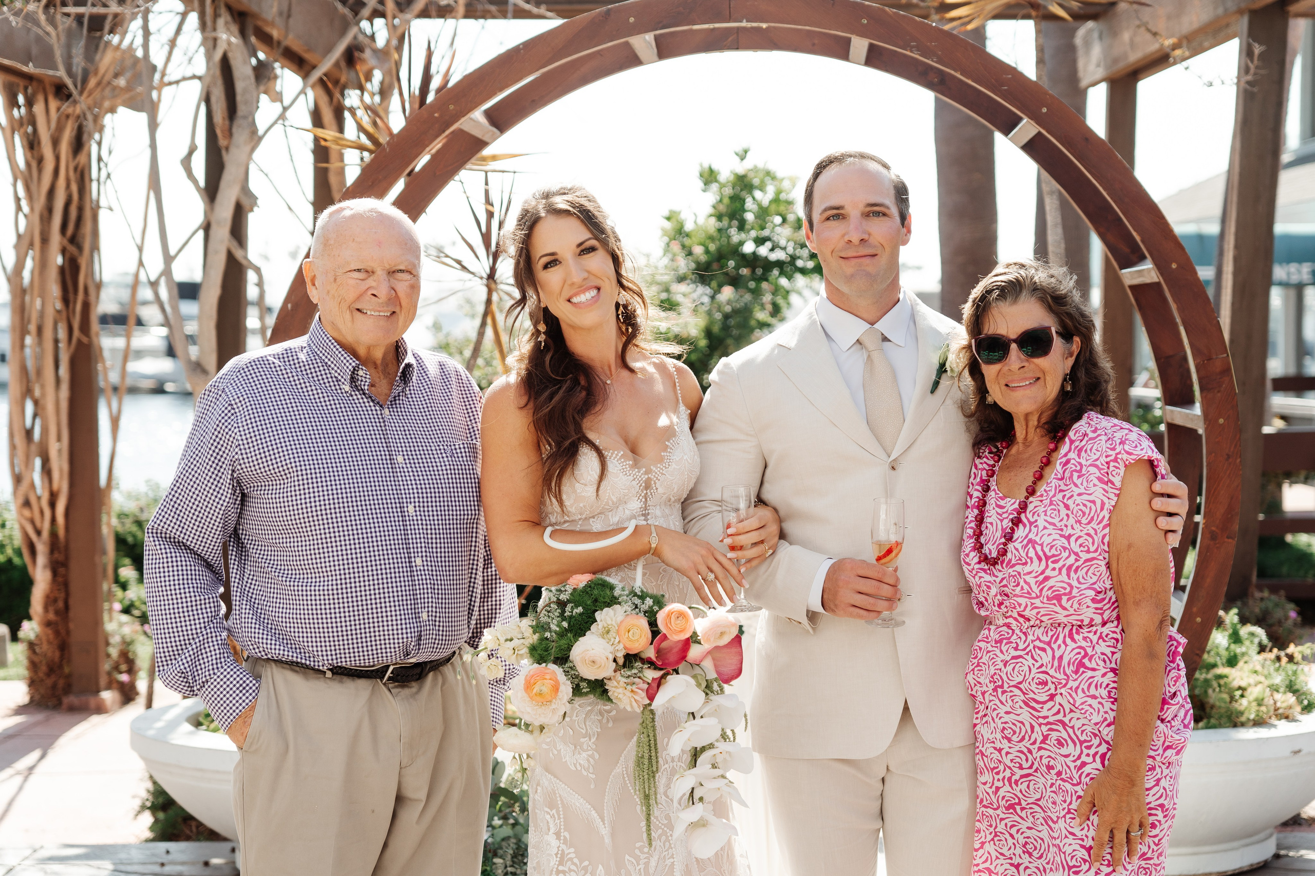 2025-08-16_BryanAmber. Ретушер Зенькевич Света