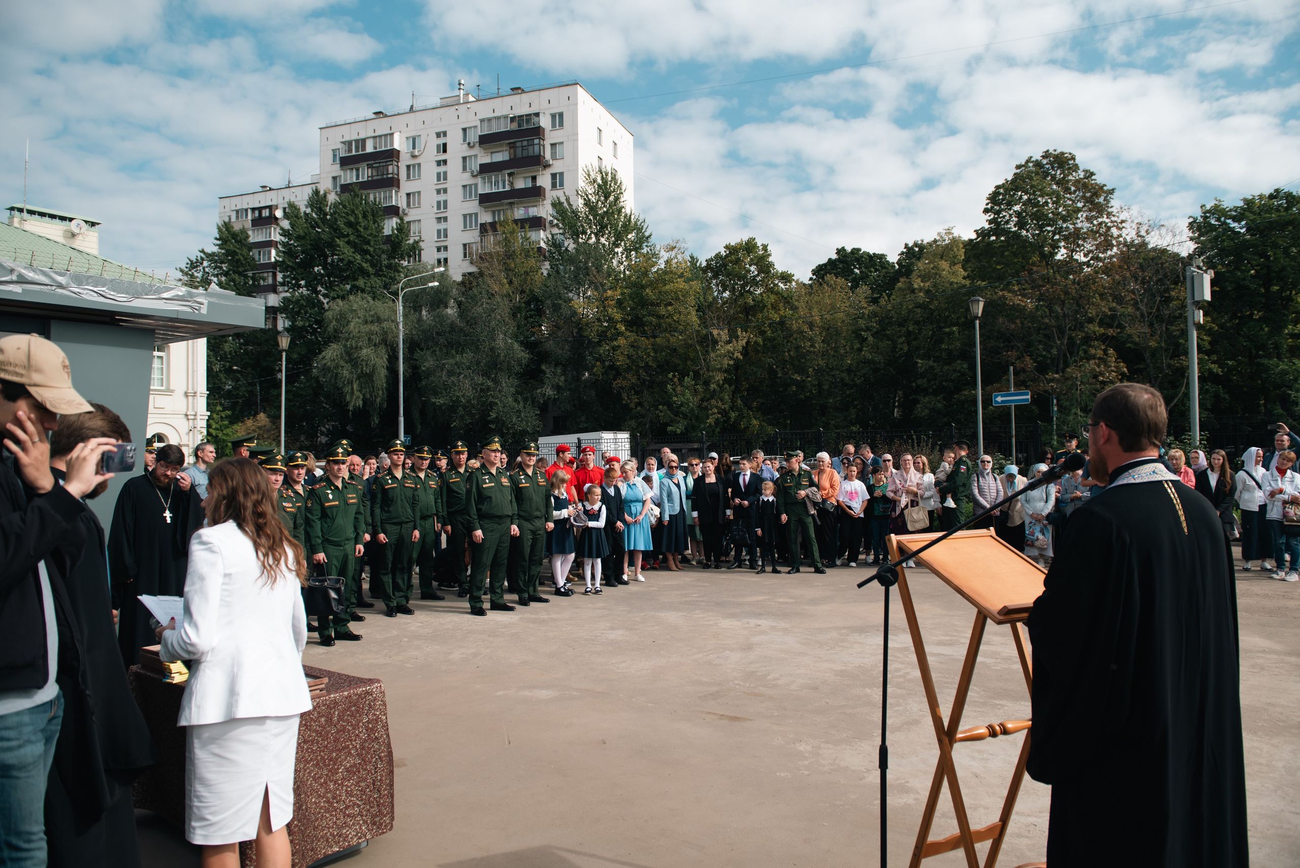 Храм Андрея Боголюбского, служба с участием войск РХБ защиты. Фотограф, визажист. Москва