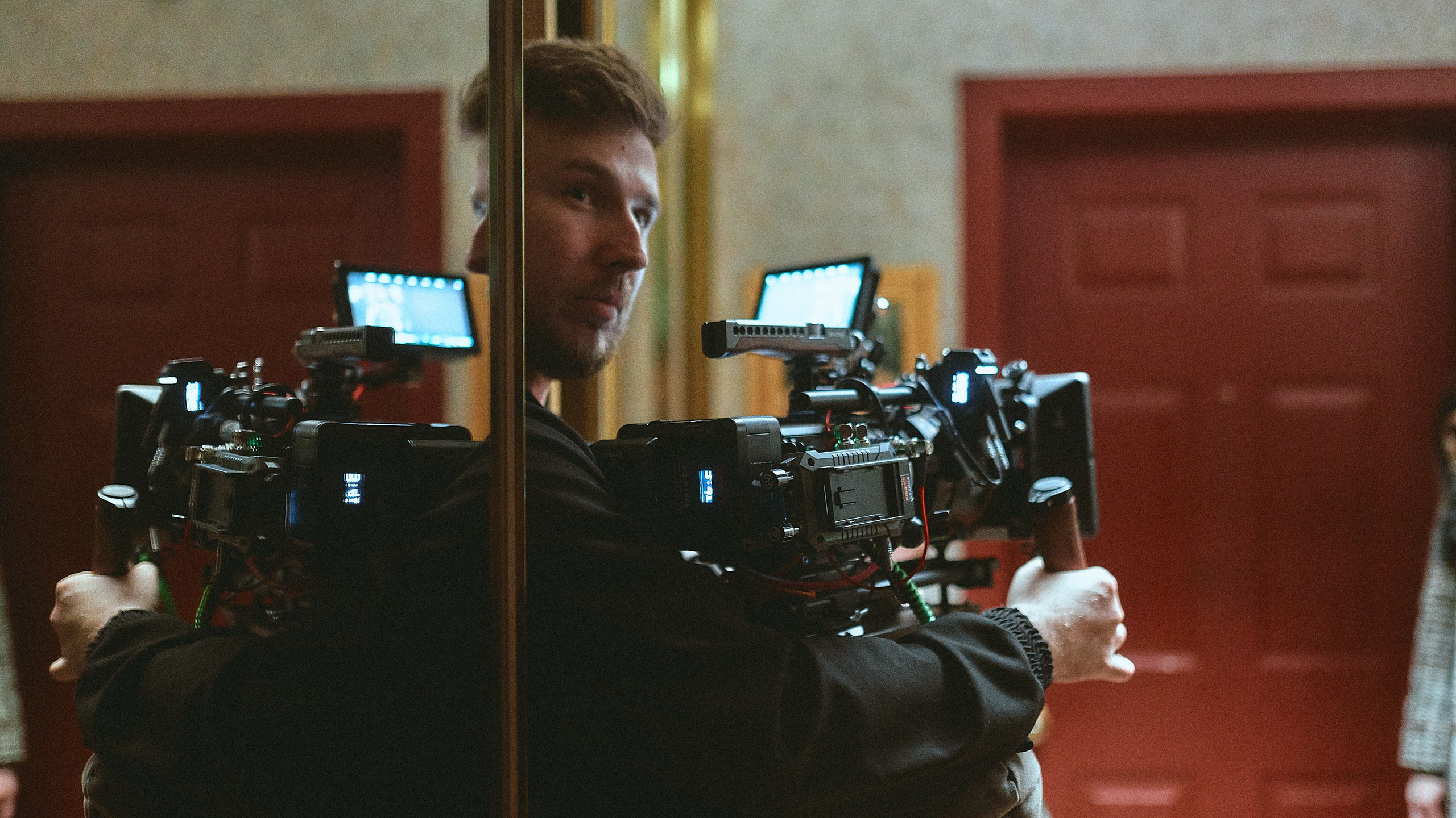 Бэкстейдж. Фотограф и оператор мероприятий, концертов и портретов в городе Москва