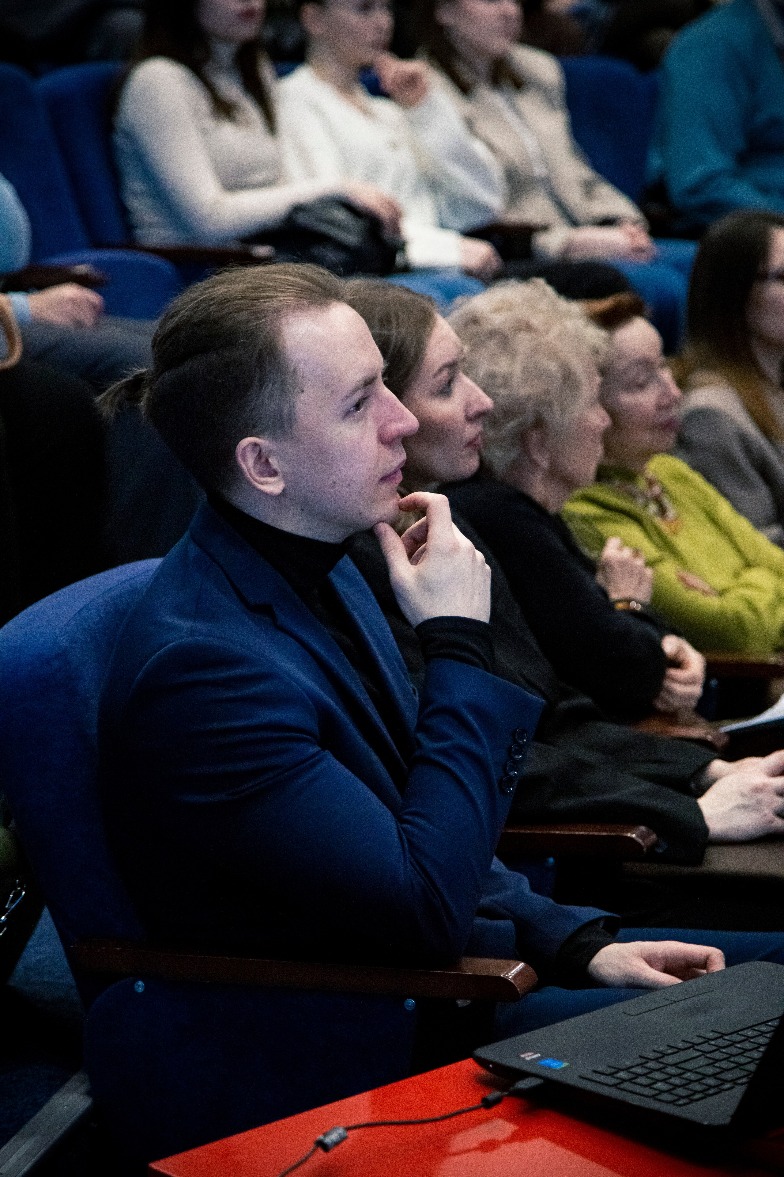 «Человек и цифровое пространство». Репортажный и портретный фотограф Казань / Горячих Полина