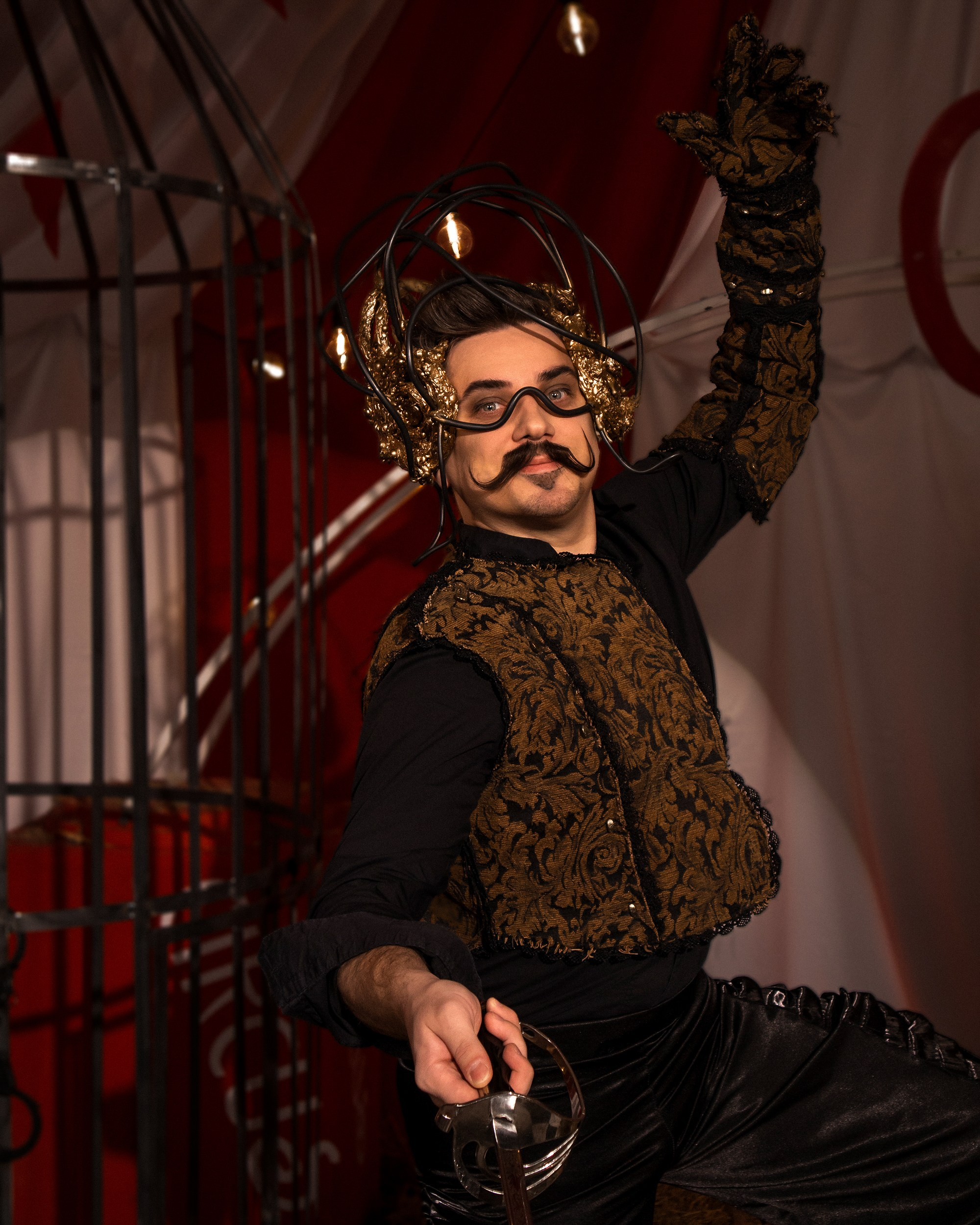 Utopia Show (CIRCUS: the sword swallower). Креативный фотограф в Москве Анастасия