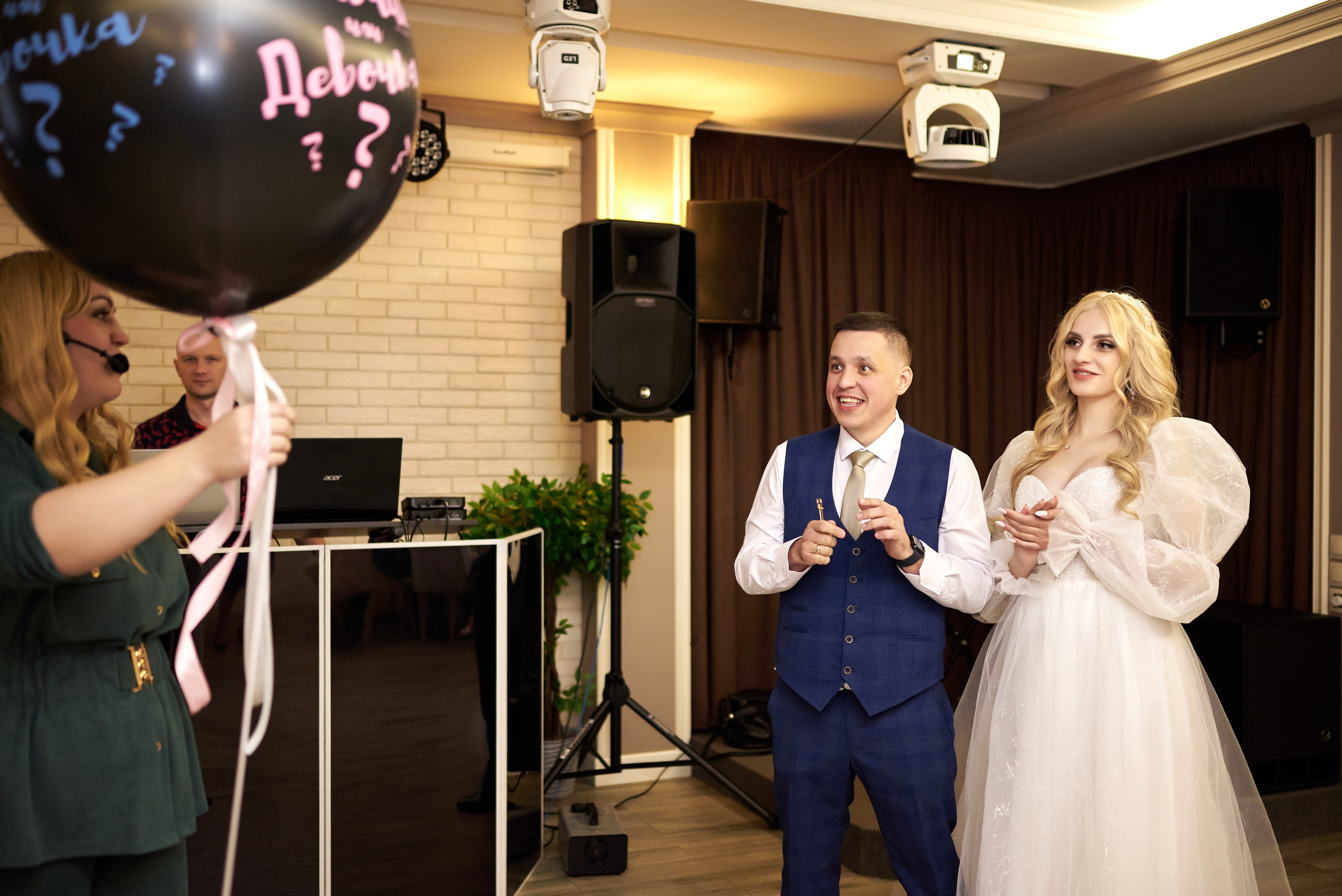 Фотограф Старый Оскол, Губкин. Свадебная фотосессия, доступная цена. Профессиональный фотограф Старый Оскол, Губкин — свадьба, венчание, крещение, юбилей и день рождения