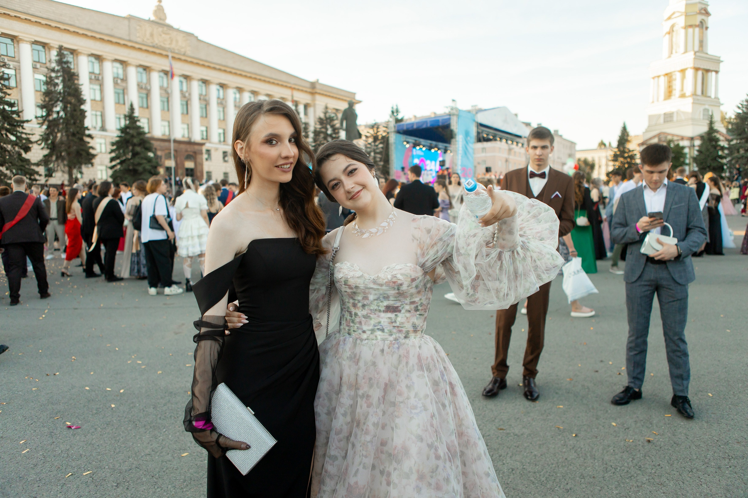 Выпускной Гимназия 12 2024 г. Свадебный и портретный Фотограф в Липецке Дмитрий Котюков