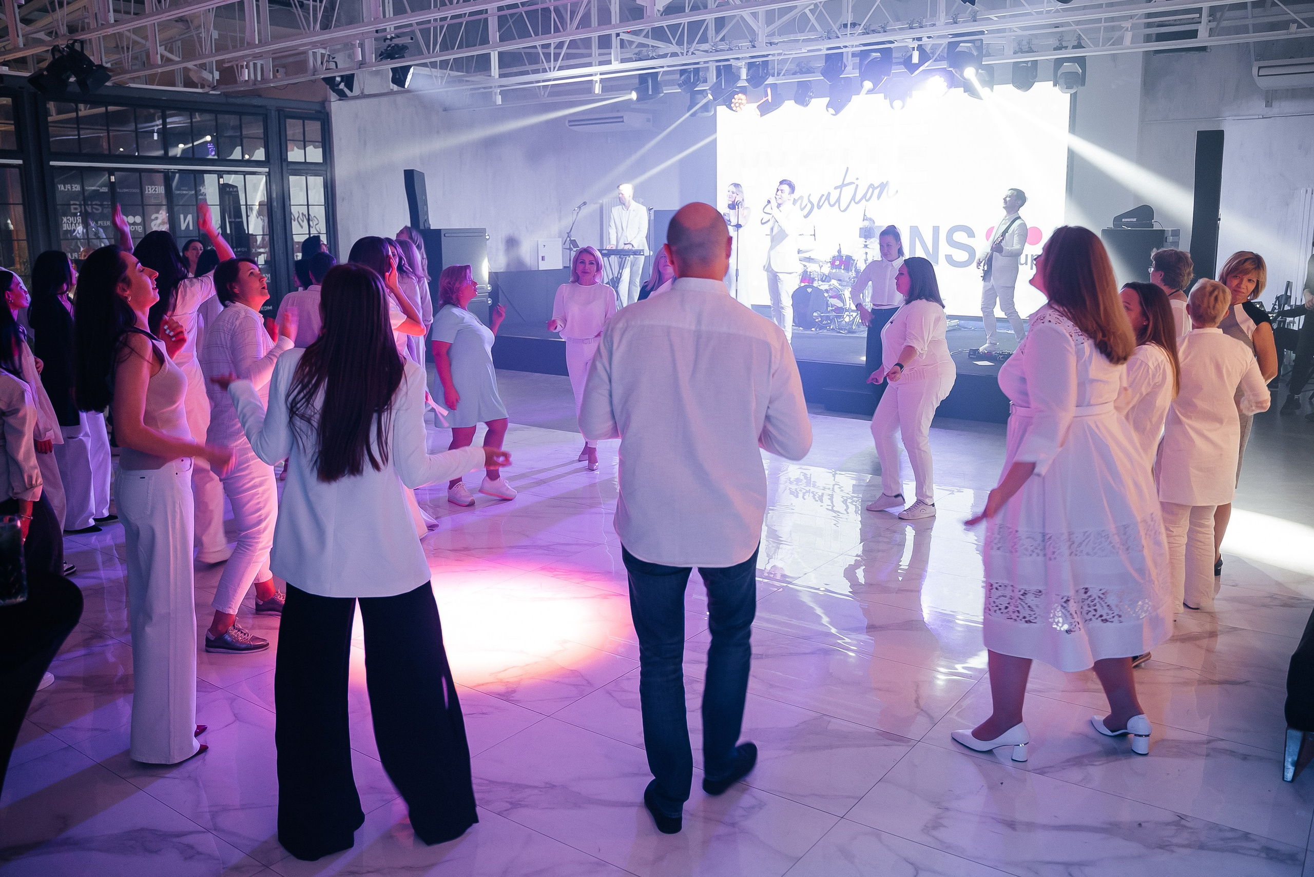 BNS. Павел Краснов — Свадебный и репортажный фотограф в Москве