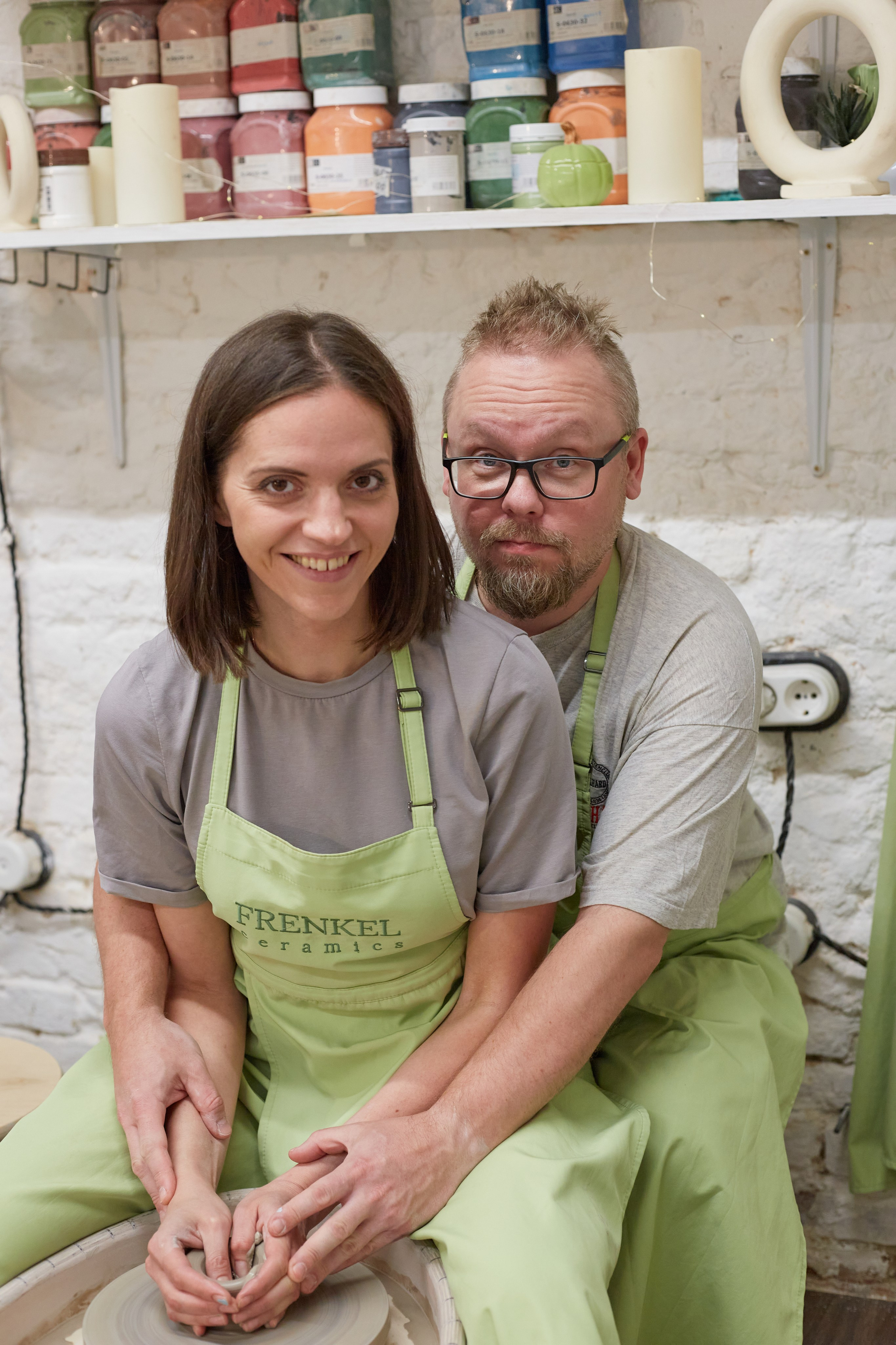 Семья в гончарной мастерской. Budanovaphoto.ru