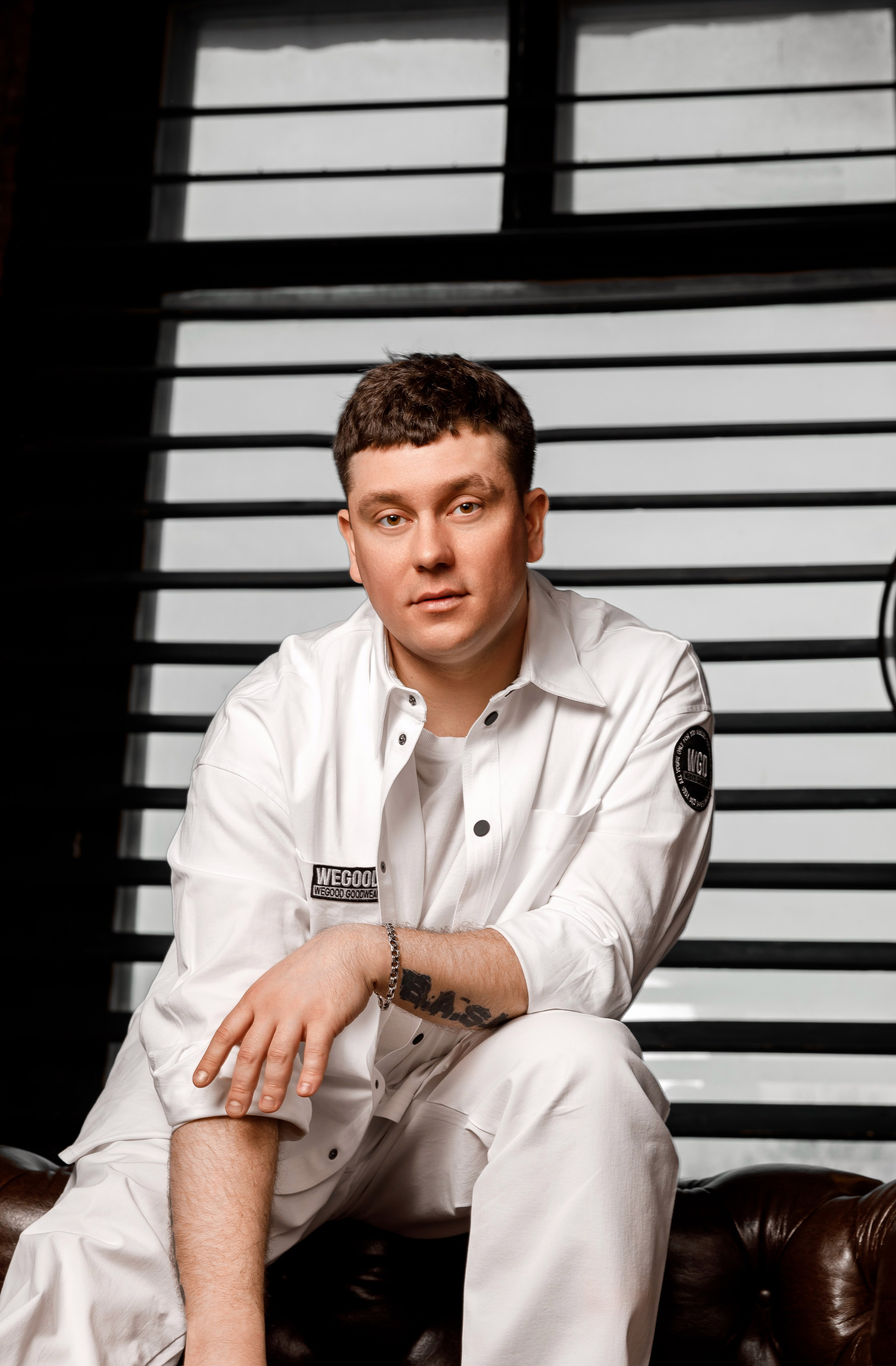 Фотосессия на обложки трека для KALVADOS. Photographer Viktoriya Markushina «My world throug»