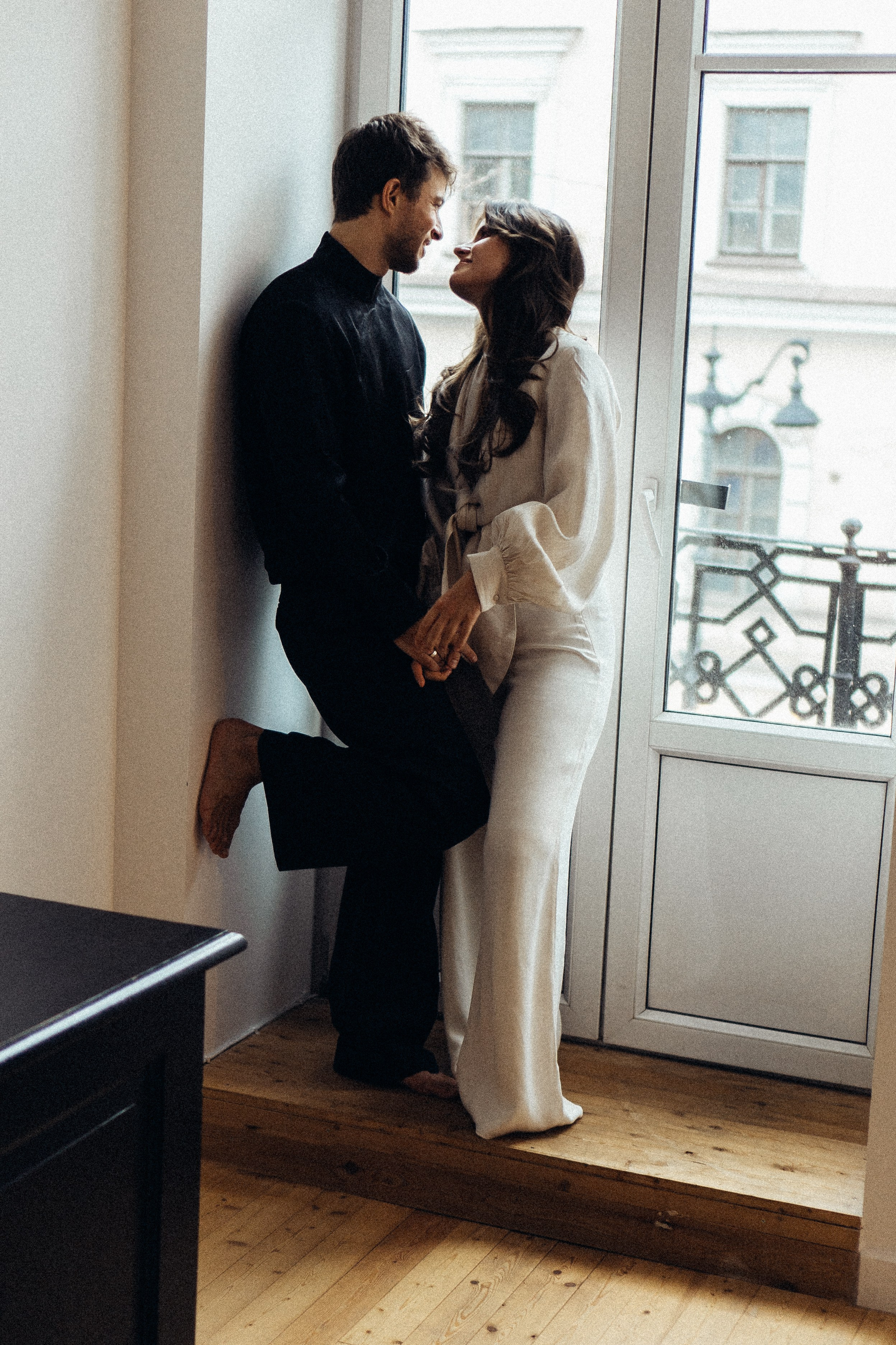 УТРО ЖЕНИХА И НЕВЕСТЫ В ПИТЕРСКОЙ КВАРТИРЕ И СЬЕМКА С СВАДЕБНЫХ ОБРАЗАХ. Профессиональный фотограф, Санкт-Петербург — Виктория Богомолова