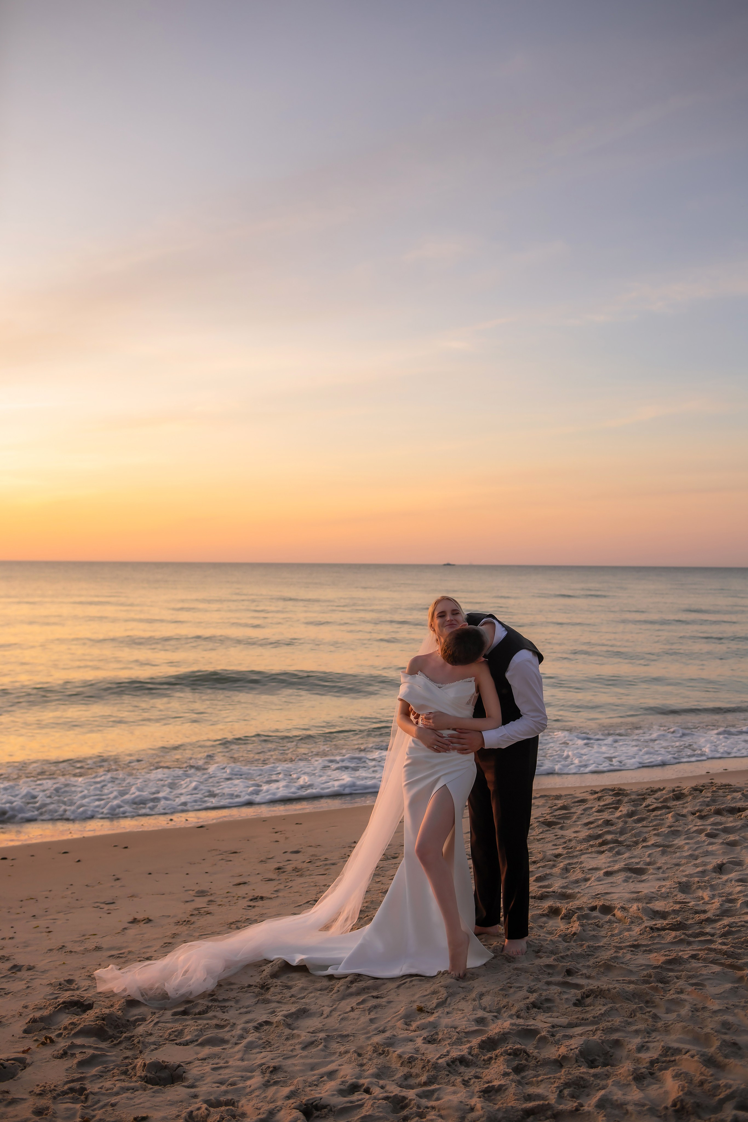 Александра и Влад. На закате. Фотограф в Калининграде Решетникова Алина