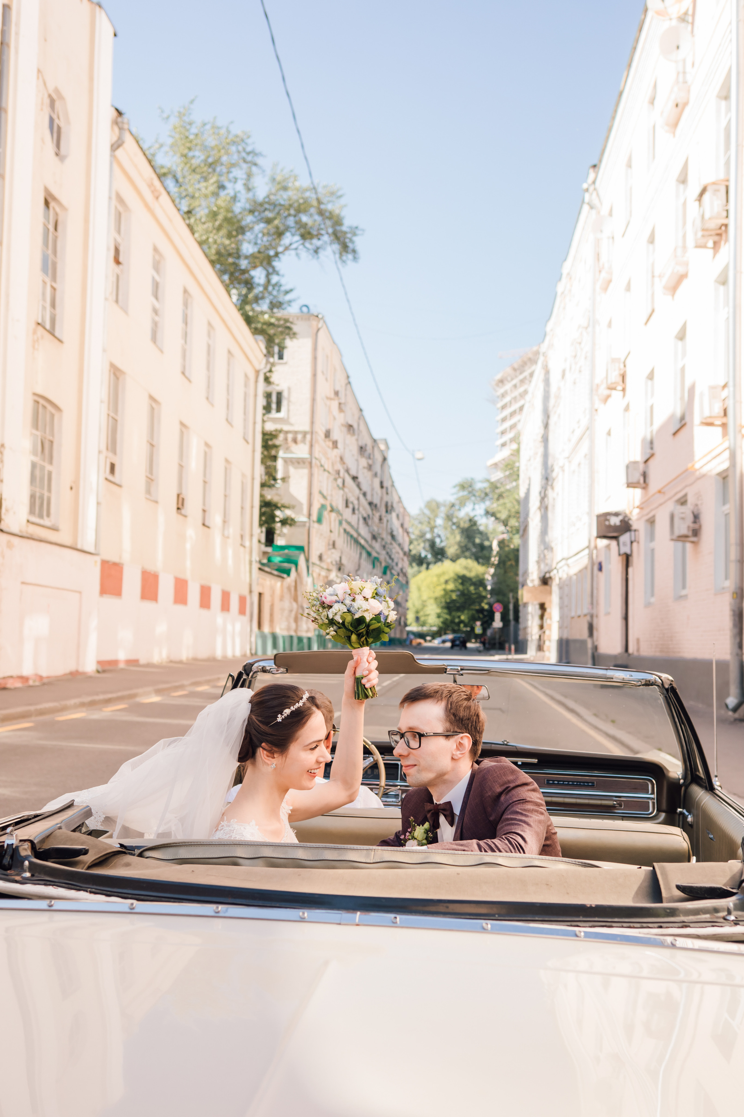 Олег и Вера. Венчание в католическом храме. Свадебный и семейный фотограф в Москве Евгения Лисина