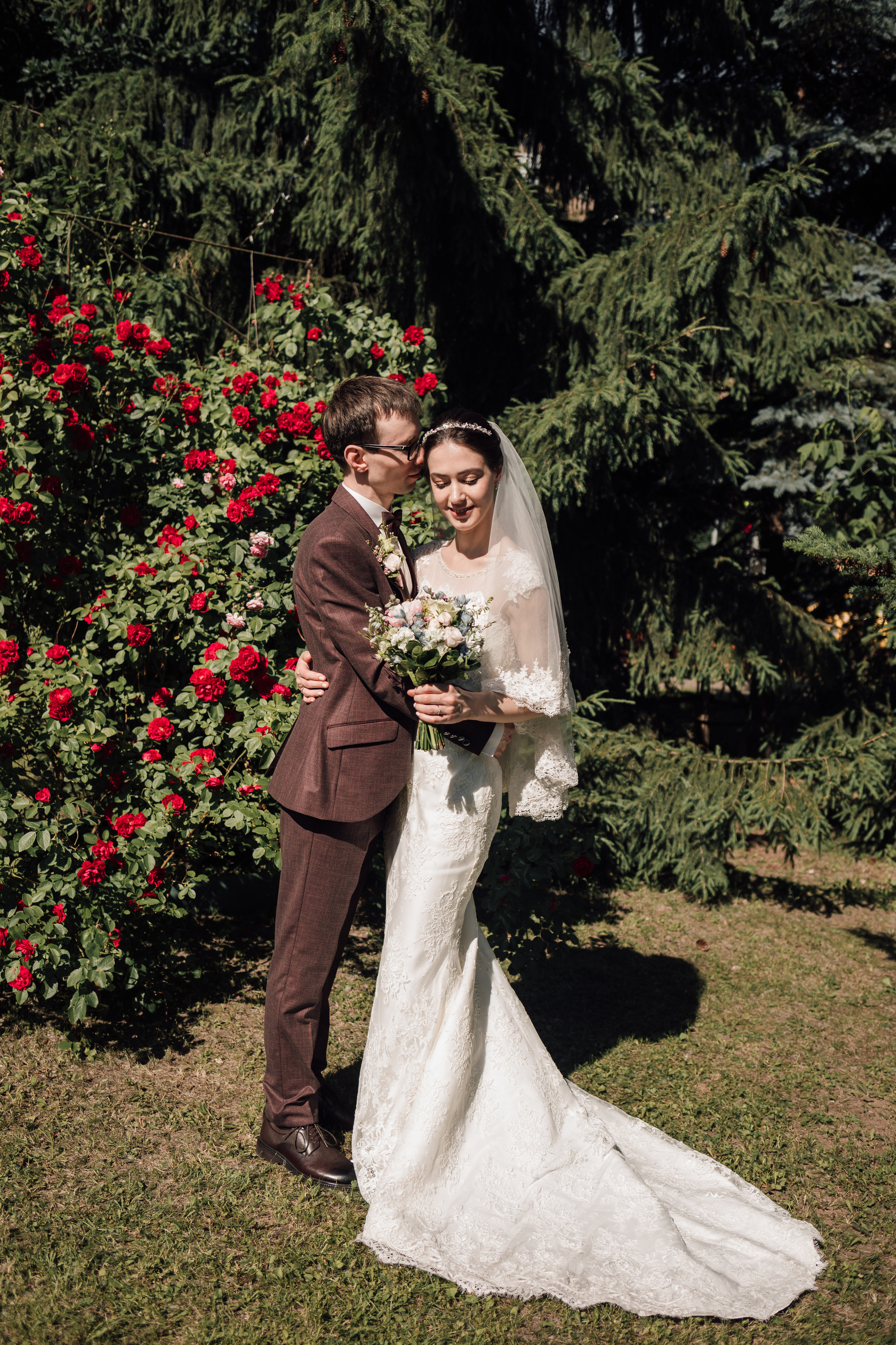 Олег и Вера. Венчание в католическом храме. Свадебный и семейный фотограф в Москве Евгения Лисина