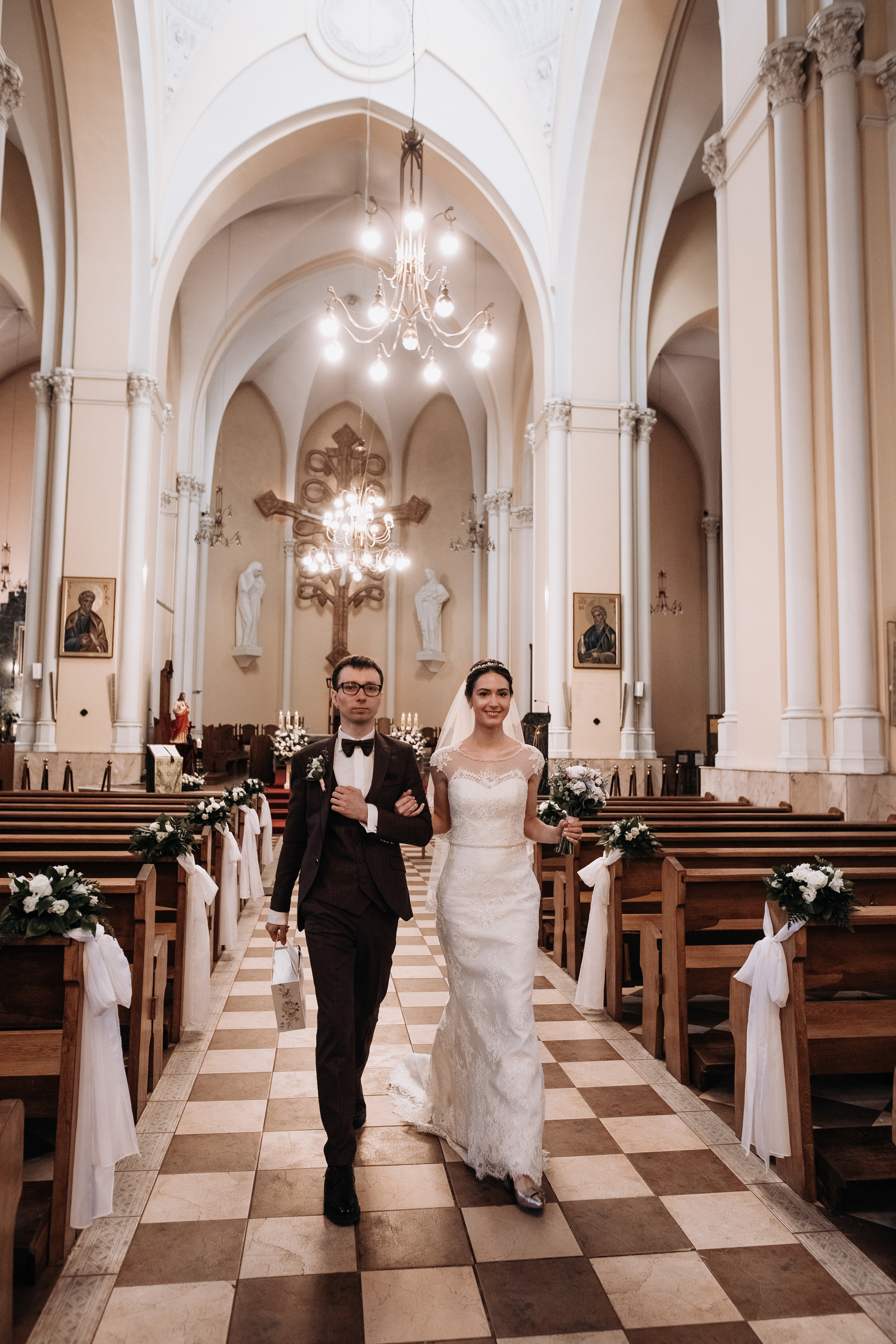 Олег и Вера. Венчание в католическом храме. Свадебный и семейный фотограф в Москве Евгения Лисина