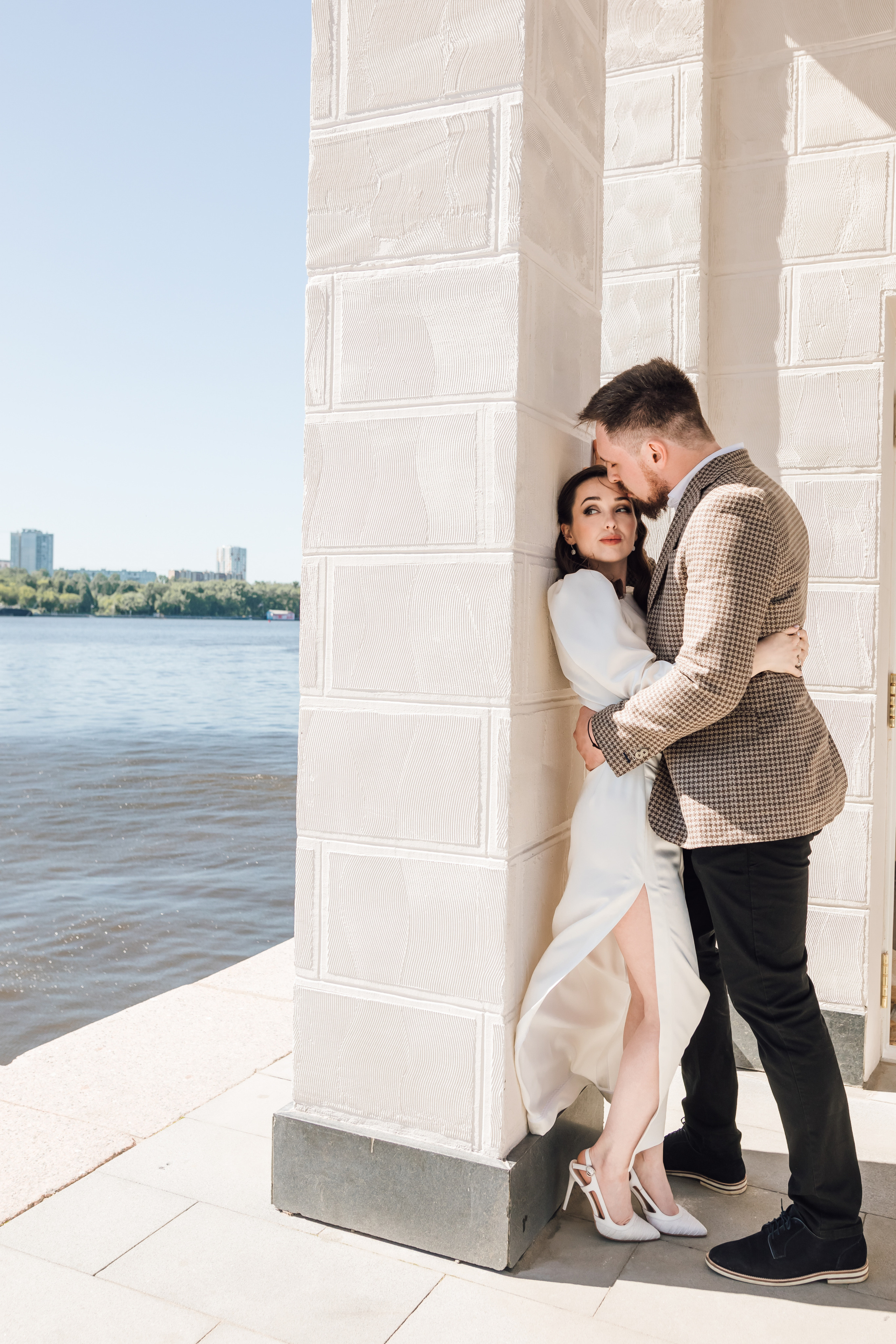 Таня и Саша. Речной вокзал. Свадебный и семейный фотограф в Москве Евгения Лисина