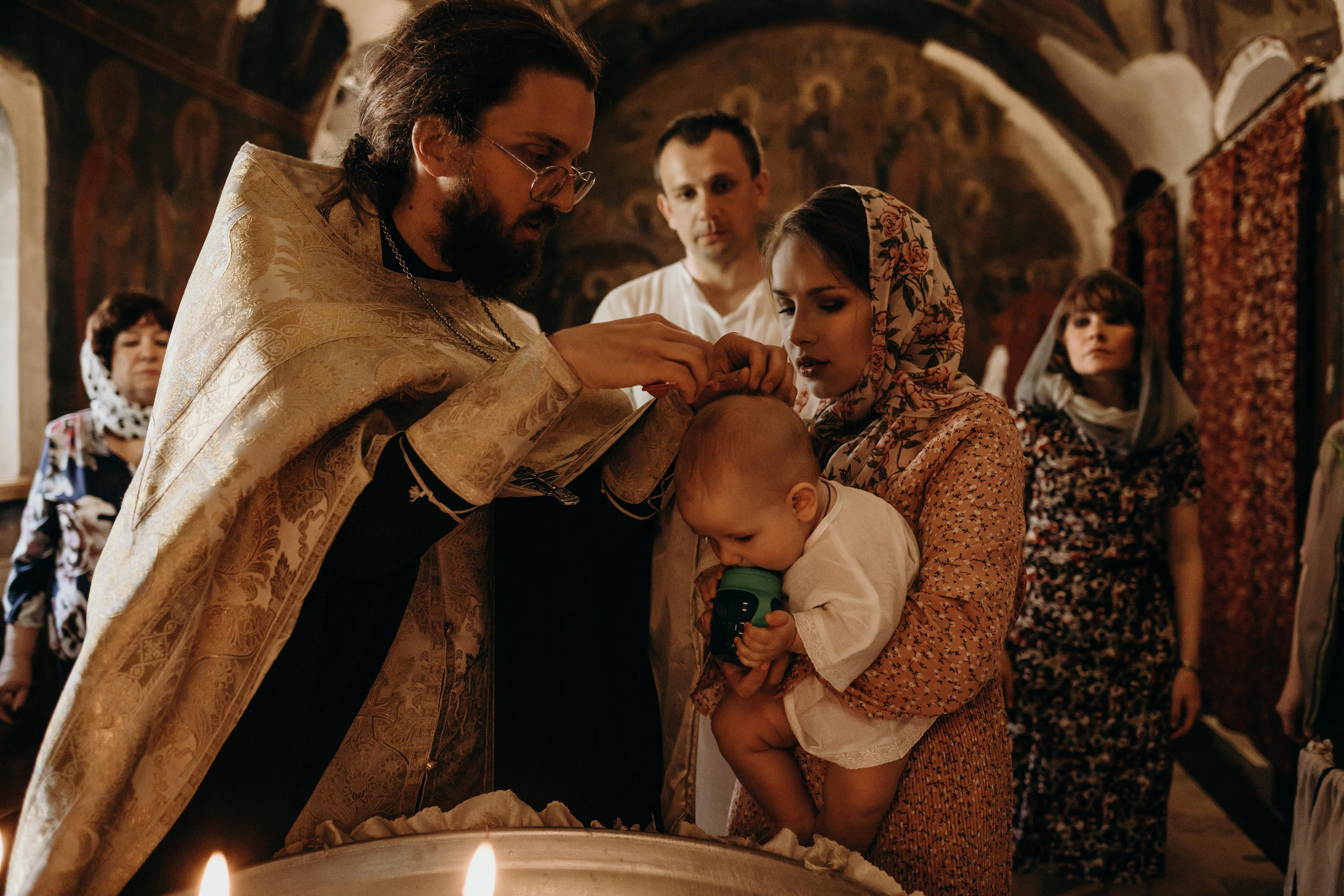 Фотоъемка крещения в Москве. Свадебный и семейный фотограф в Москве Евгения Лисина