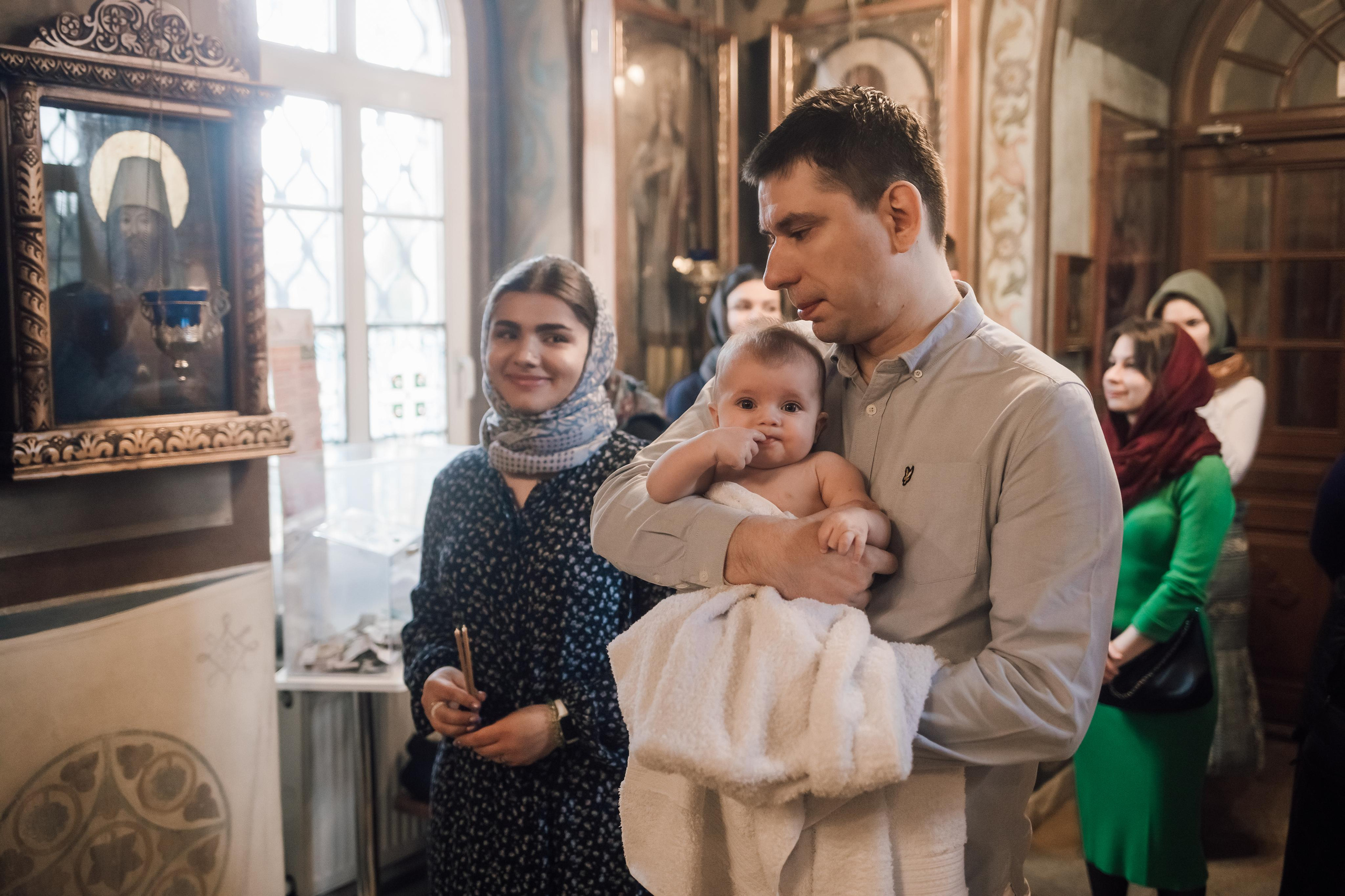 Фотоъемка крещения в Москве. Свадебный и семейный фотограф в Москве Евгения Лисина