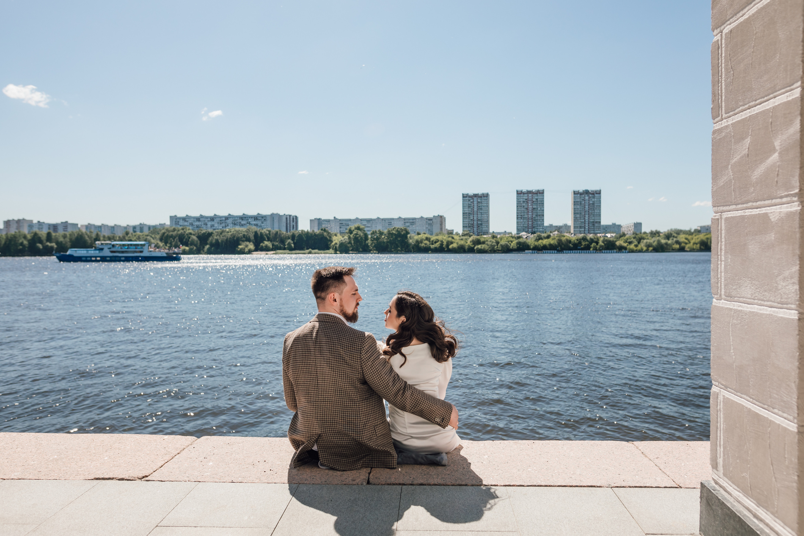 Таня и Саша. Речной вокзал. Свадебный и семейный фотограф в Москве Евгения Лисина