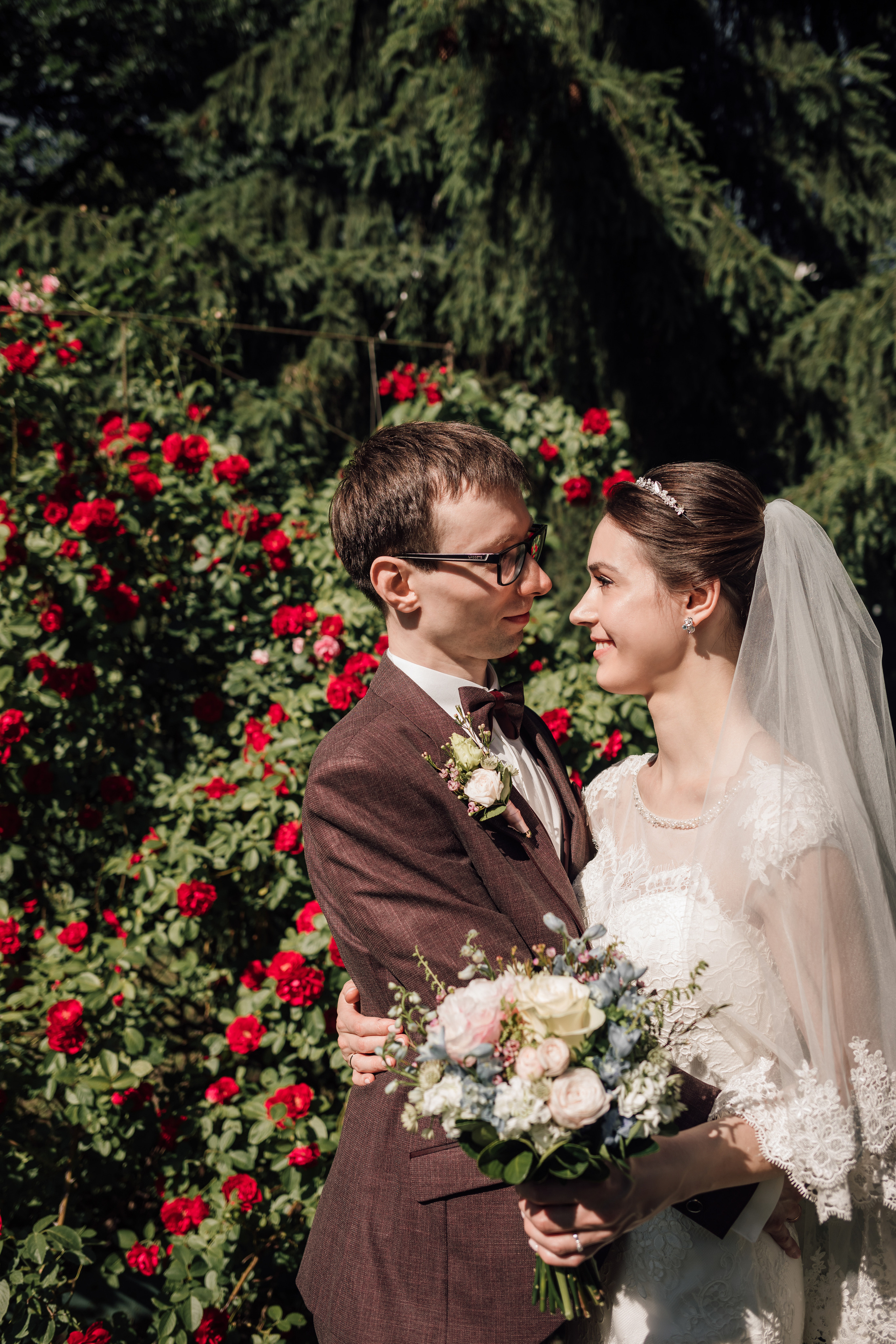 Олег и Вера. Венчание в католическом храме. Свадебный и семейный фотограф в Москве Евгения Лисина