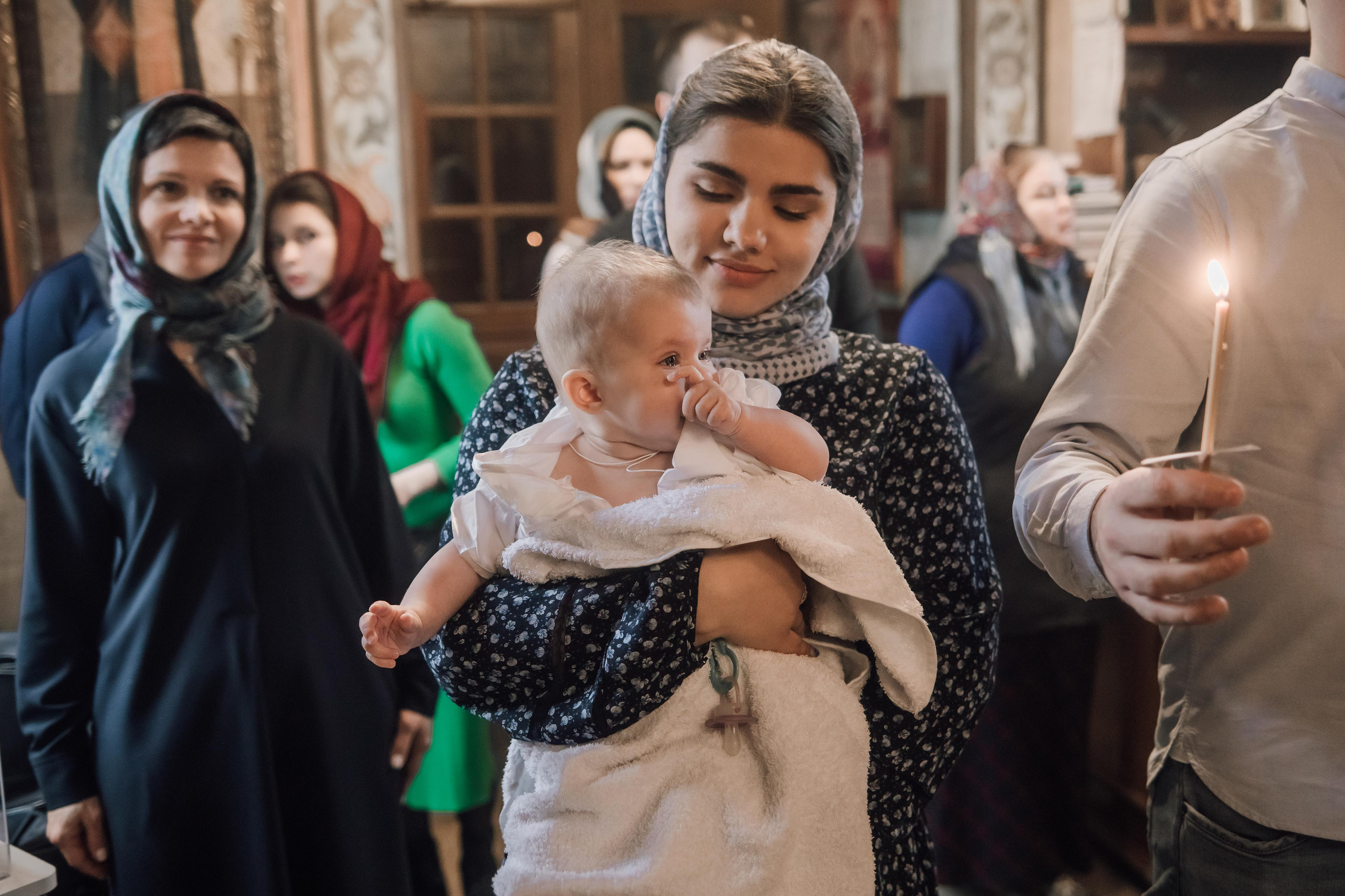 Фотоъемка крещения в Москве. Свадебный и семейный фотограф в Москве Евгения Лисина