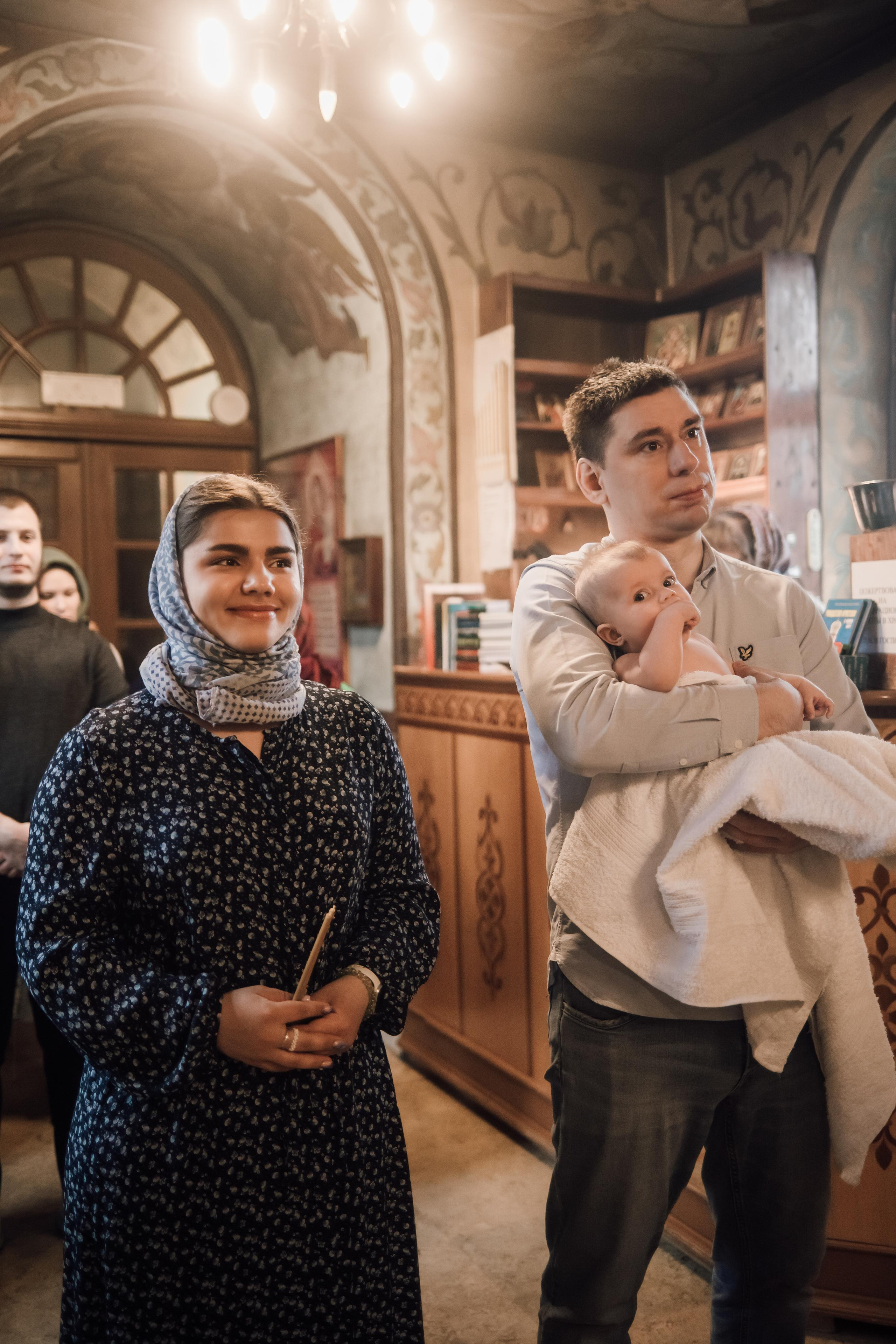 Фотоъемка крещения в Москве. Свадебный и семейный фотограф в Москве Евгения Лисина