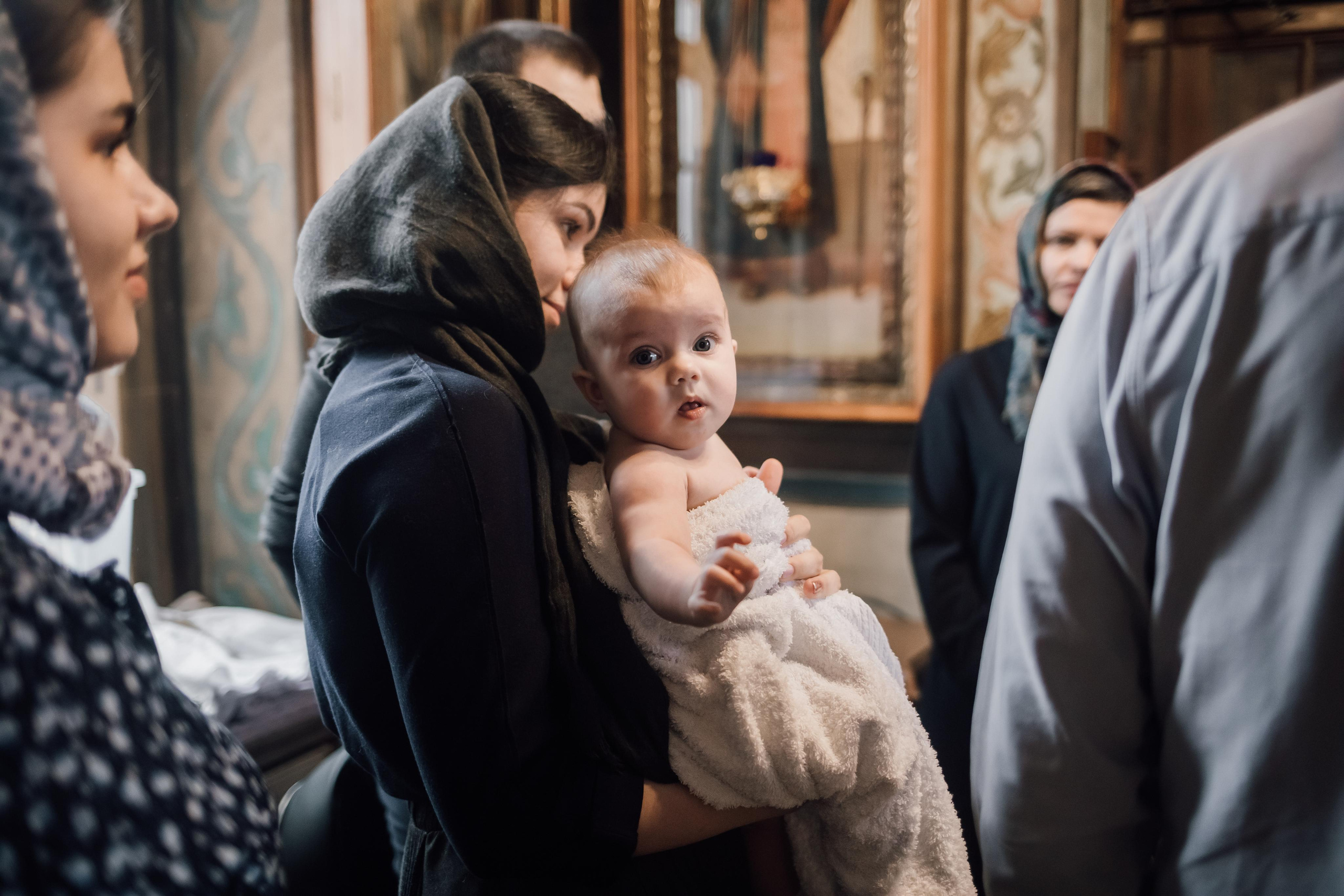 Фотоъемка крещения в Москве. Свадебный и семейный фотограф в Москве Евгения Лисина