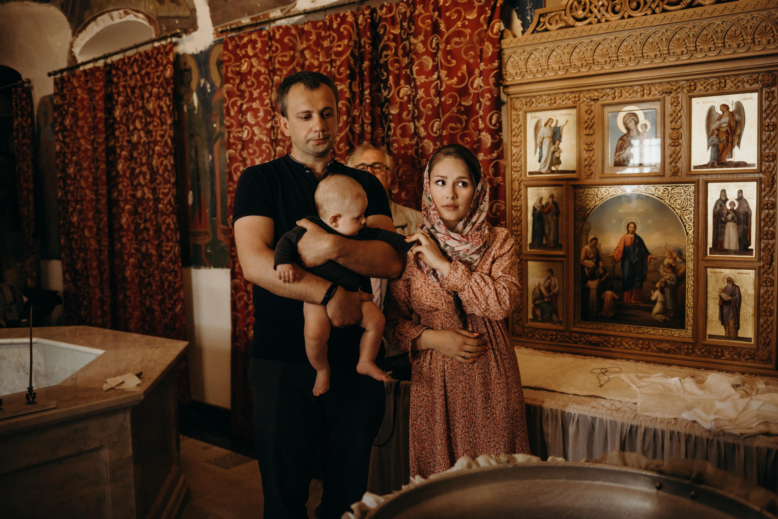 Фотоъемка крещения в Москве. Свадебный и семейный фотограф в Москве Евгения Лисина