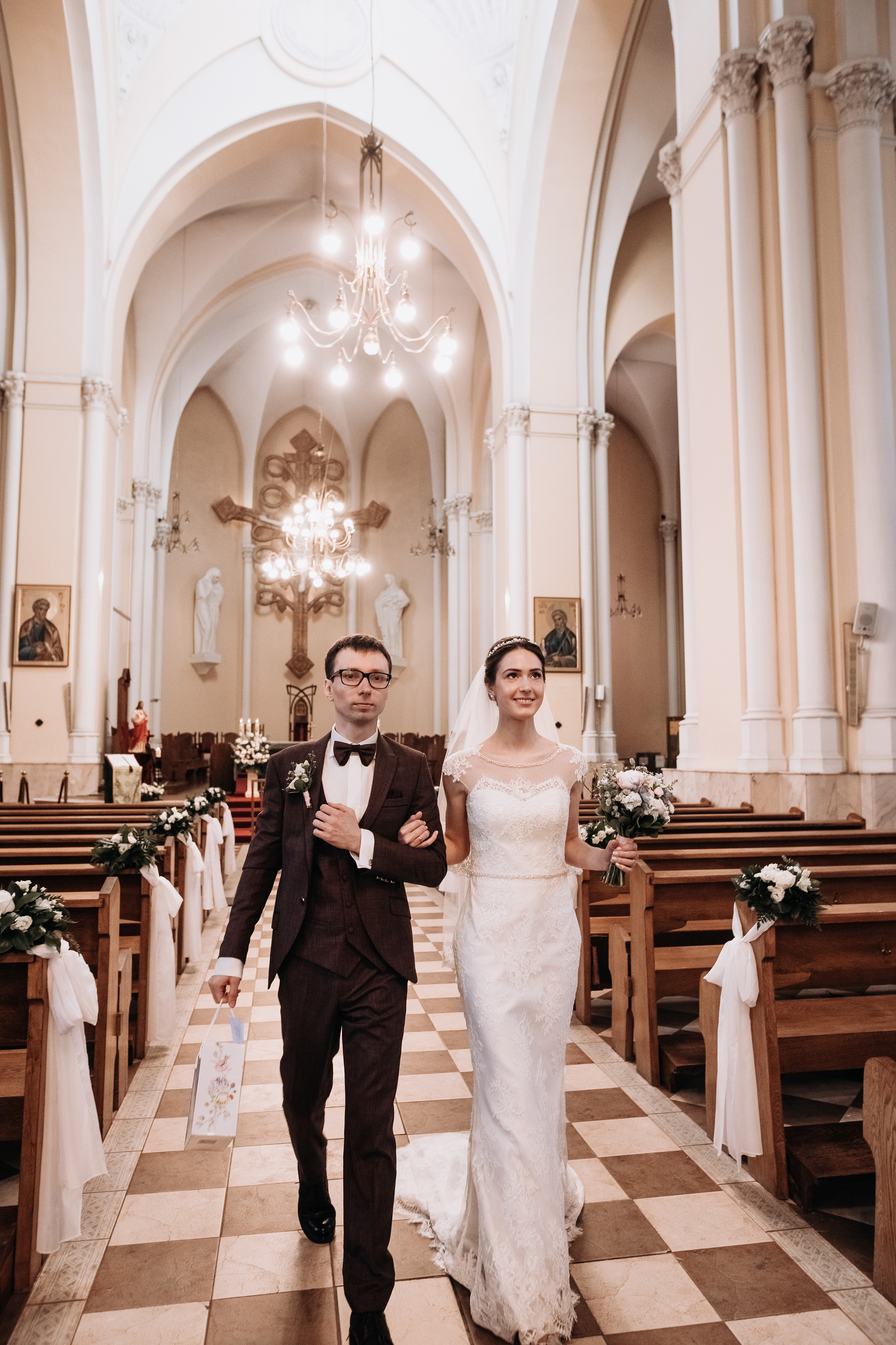 Олег и Вера. Венчание в католическом храме. Свадебный и семейный фотограф в Москве Евгения Лисина