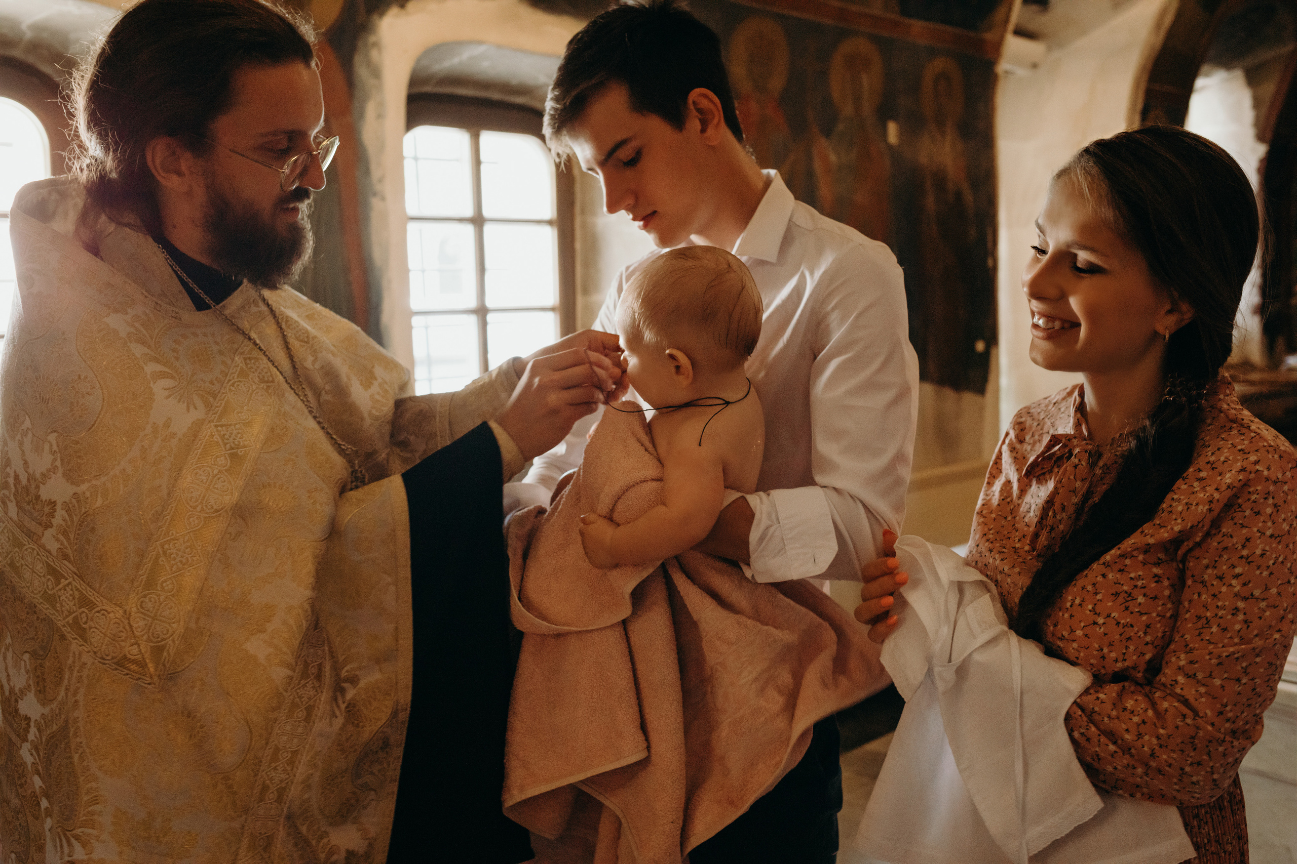 Фотоъемка крещения в Москве. Свадебный и семейный фотограф в Москве Евгения Лисина