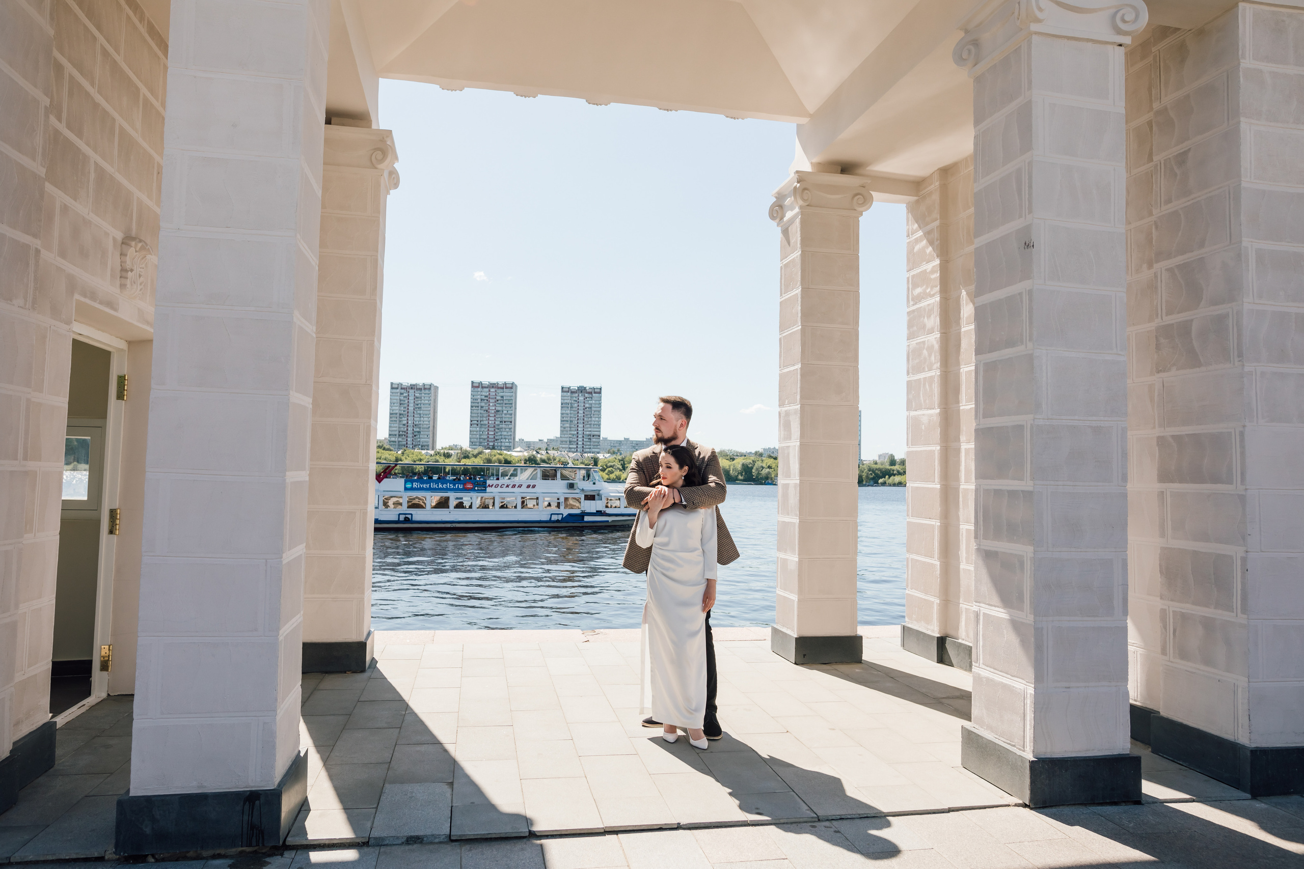 Таня и Саша. Речной вокзал. Свадебный и семейный фотограф в Москве Евгения Лисина