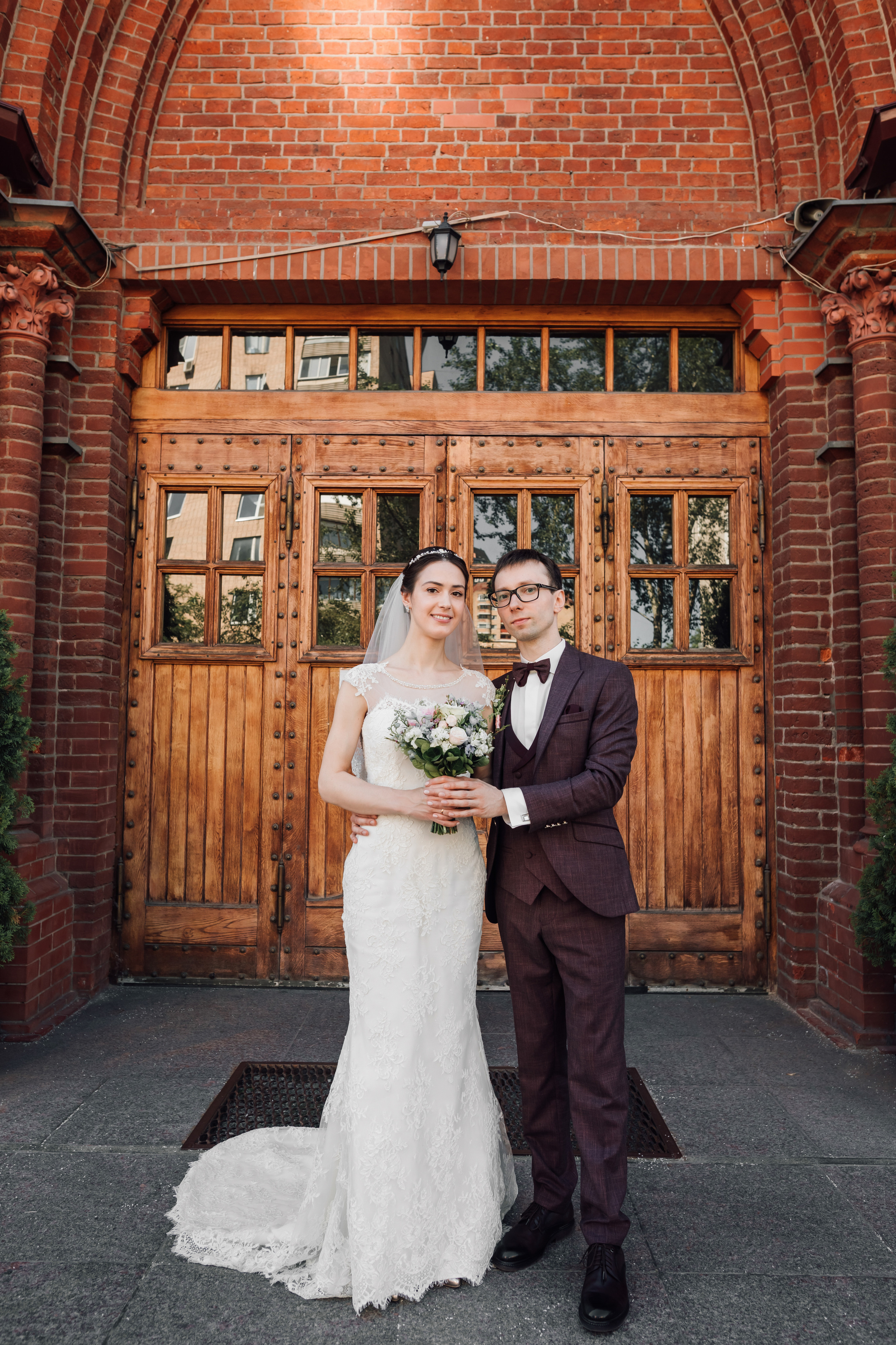 Олег и Вера. Венчание в католическом храме. Свадебный и семейный фотограф в Москве Евгения Лисина