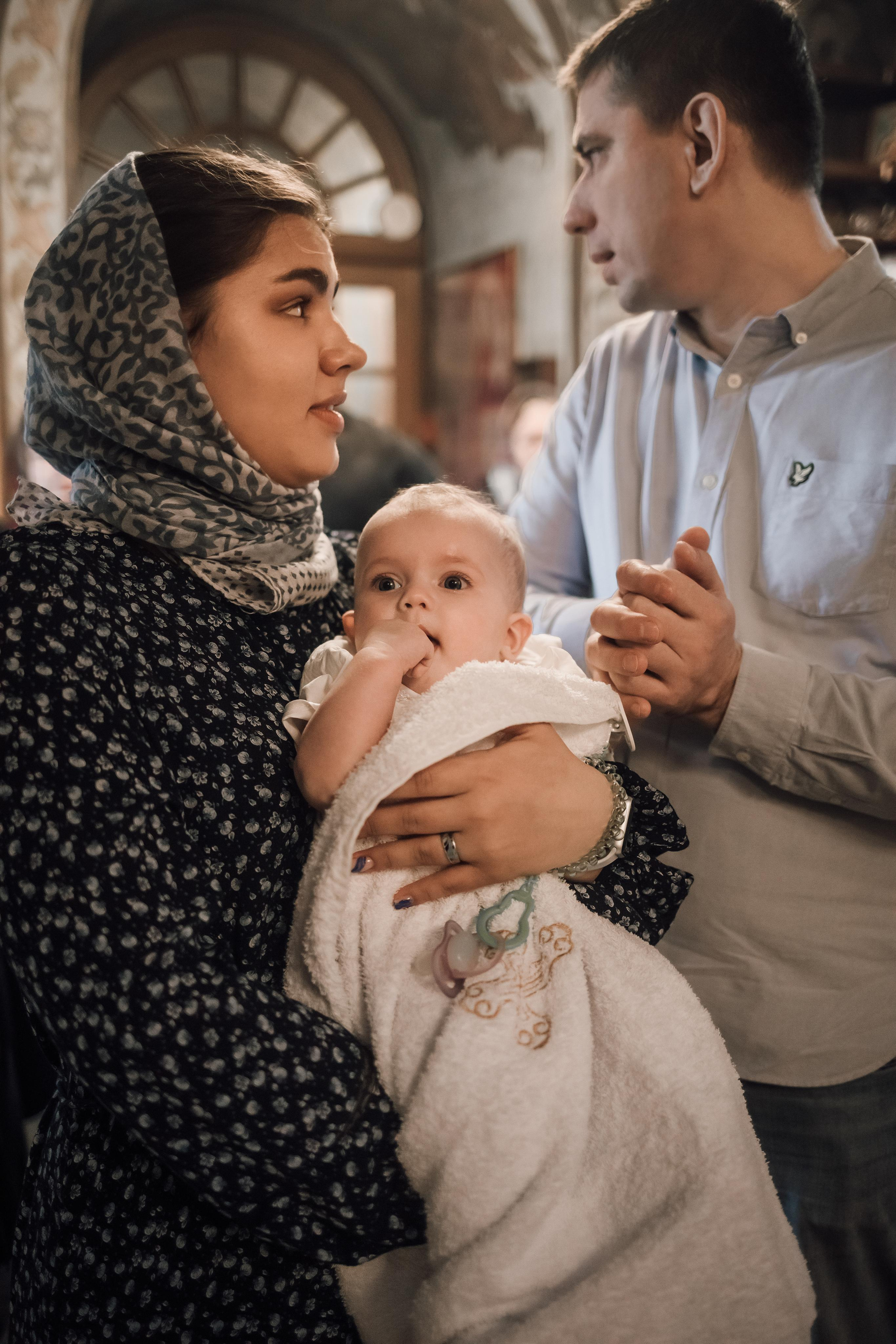Фотоъемка крещения в Москве. Свадебный и семейный фотограф в Москве Евгения Лисина