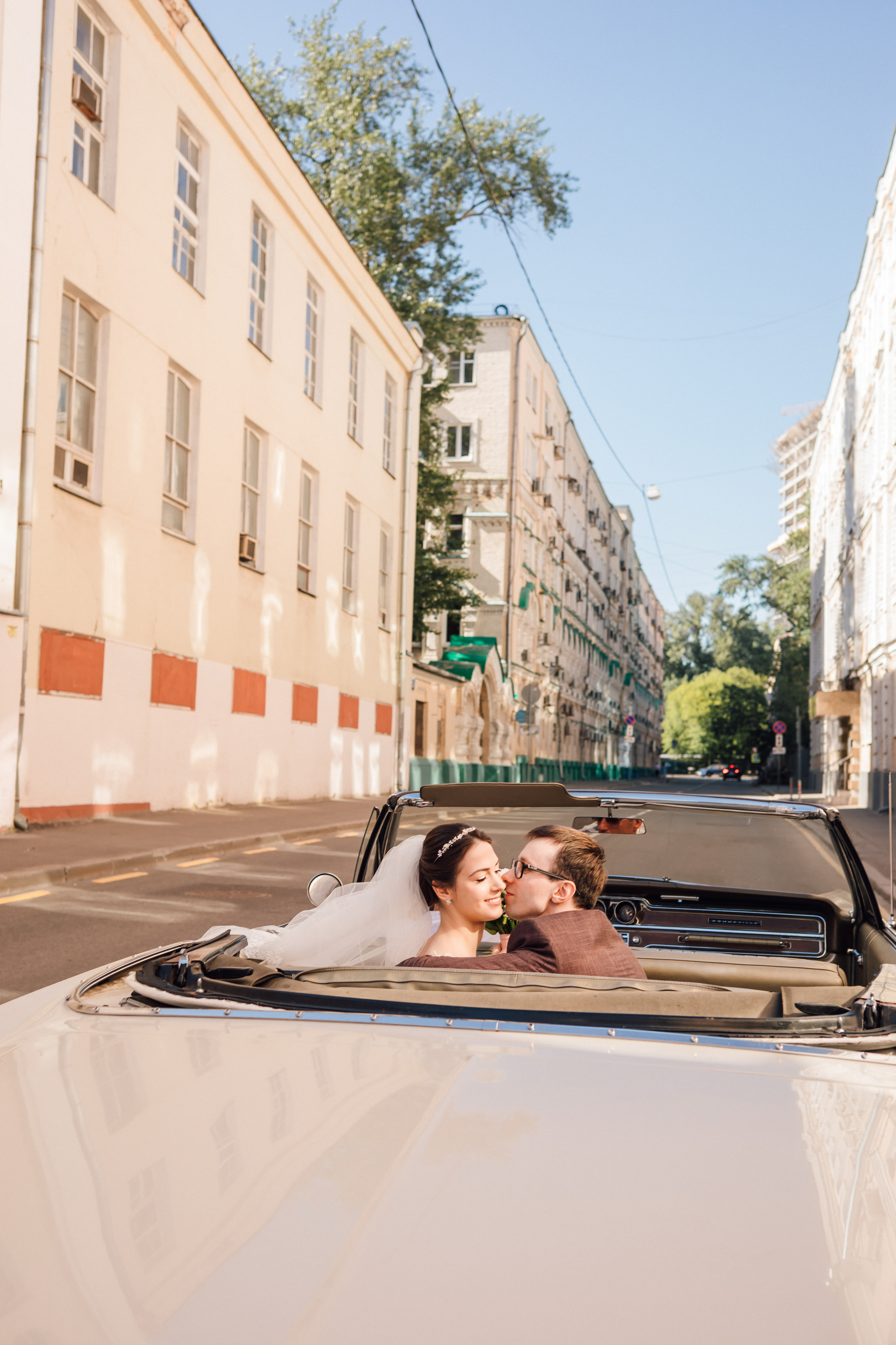 Олег и Вера. Венчание в католическом храме. Свадебный и семейный фотограф в Москве Евгения Лисина