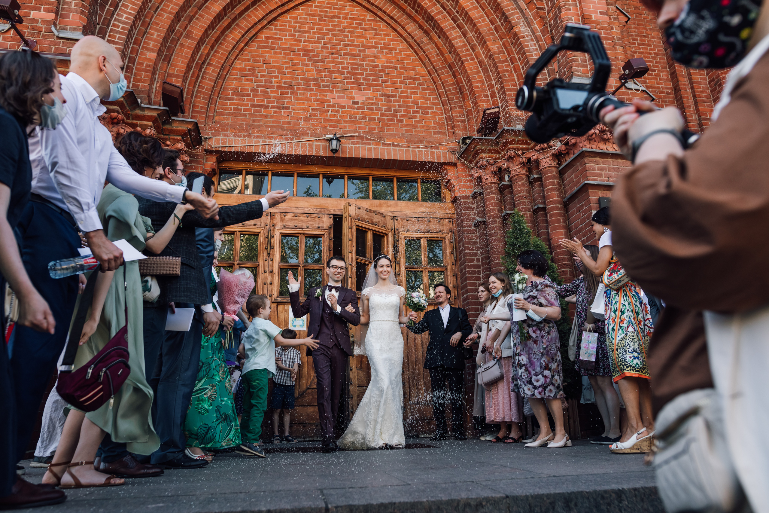 Олег и Вера. Венчание в католическом храме. Свадебный и семейный фотограф в Москве Евгения Лисина