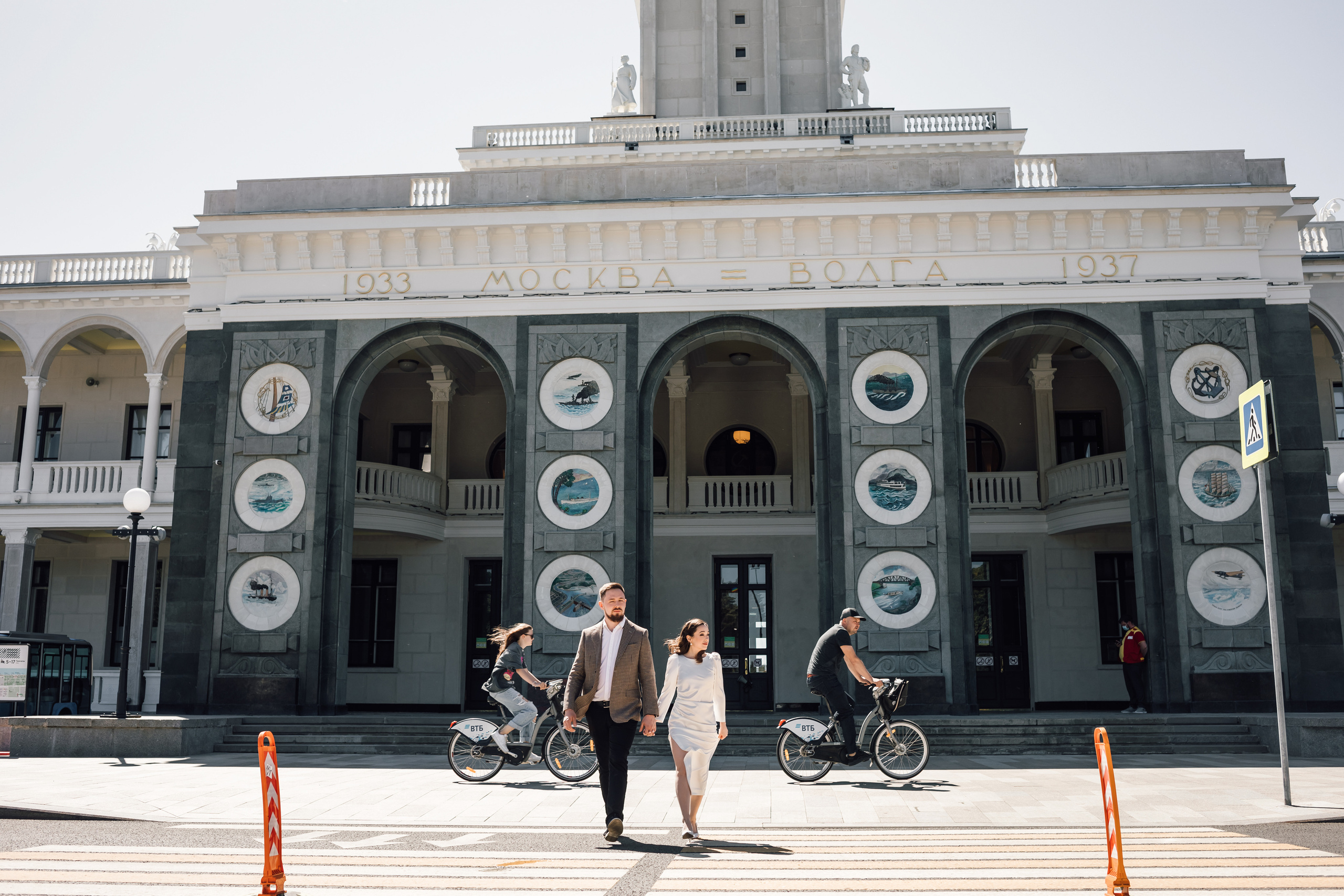 Таня и Саша. Речной вокзал. Свадебный и семейный фотограф в Москве Евгения Лисина