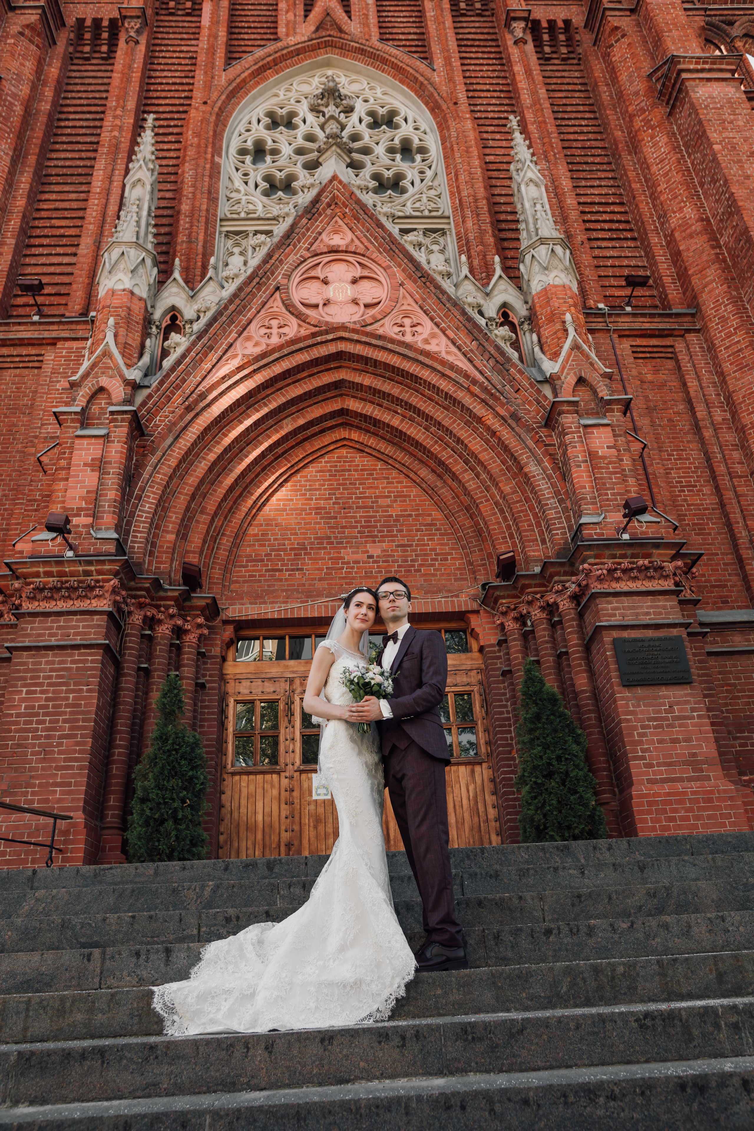 Олег и Вера. Венчание в католическом храме. Свадебный и семейный фотограф в Москве Евгения Лисина