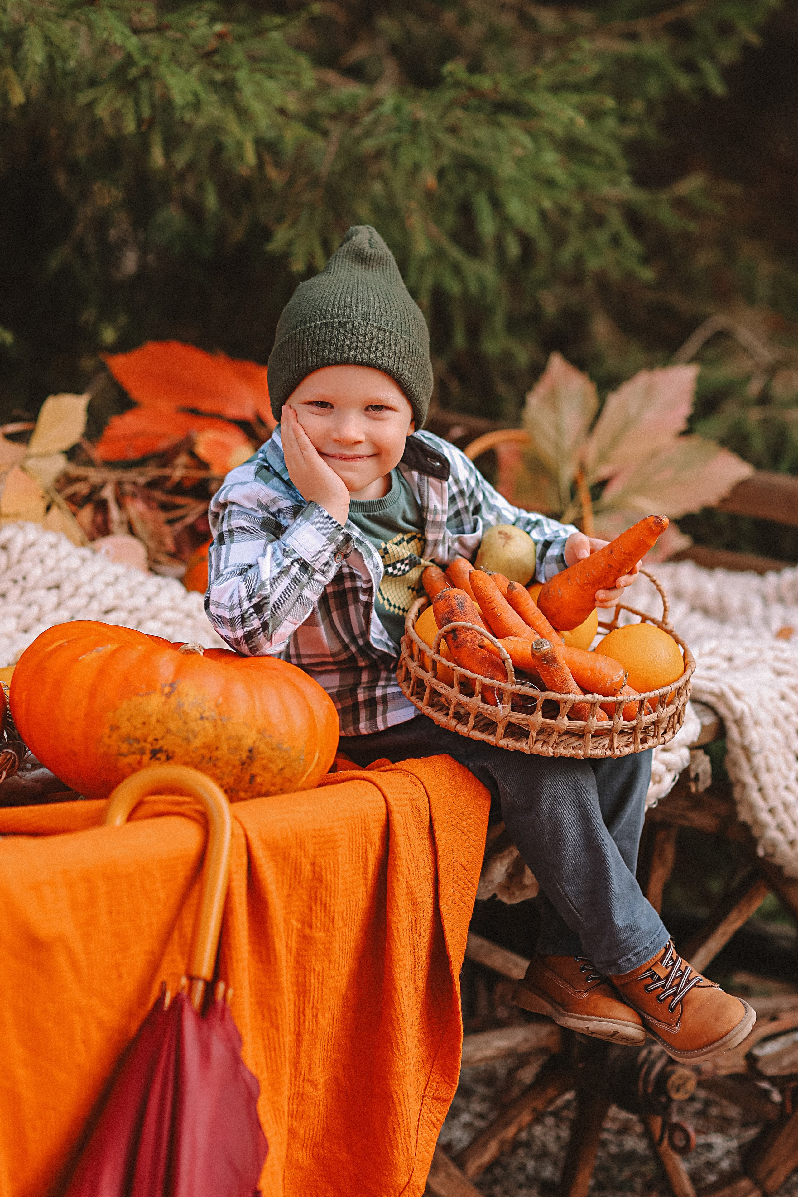 Тыквы. Семейный фотограф Тюмень, фотограф на роды Салмина Мария