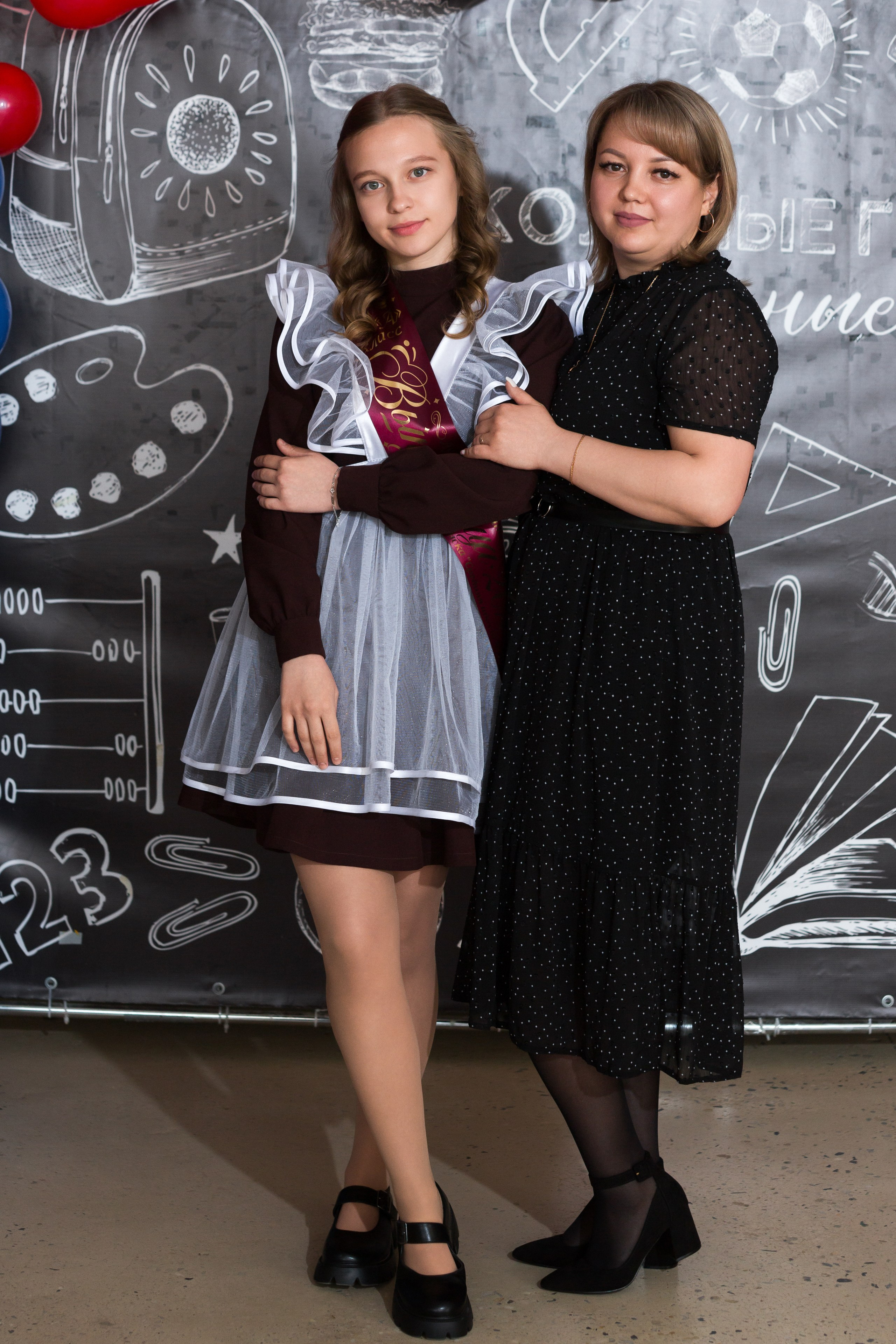 ФОТОСЕССИЯ С РОДИТЕЛЯМИ «ПОСЛЕДНИЙ ЗВОНОК — 2025» 9 ШКОЛА Г.МЦЕНСК. Профессиональный фотограф в Мценске и Орловской области