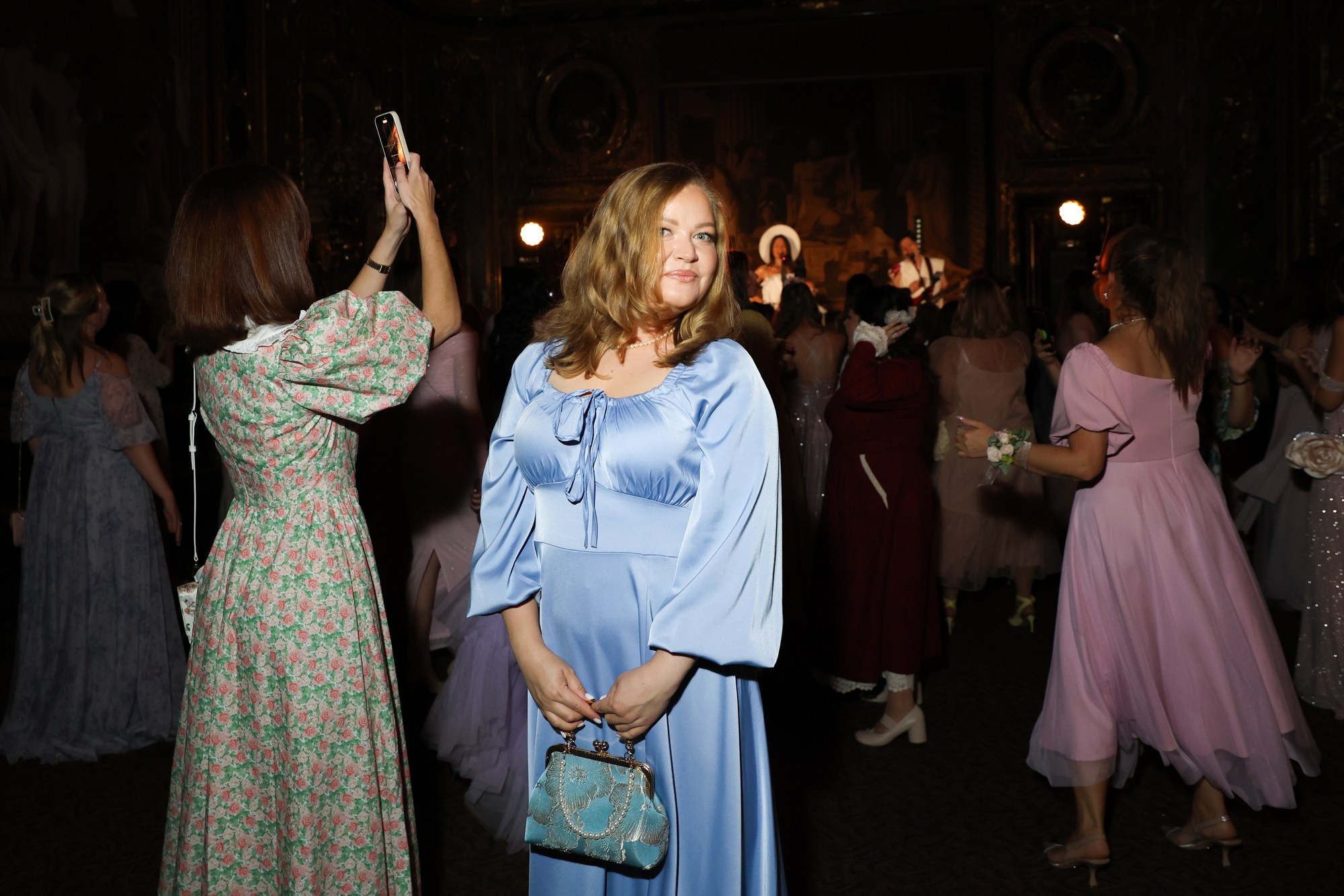 Бал на Неве. Фотограф Дарья Попова