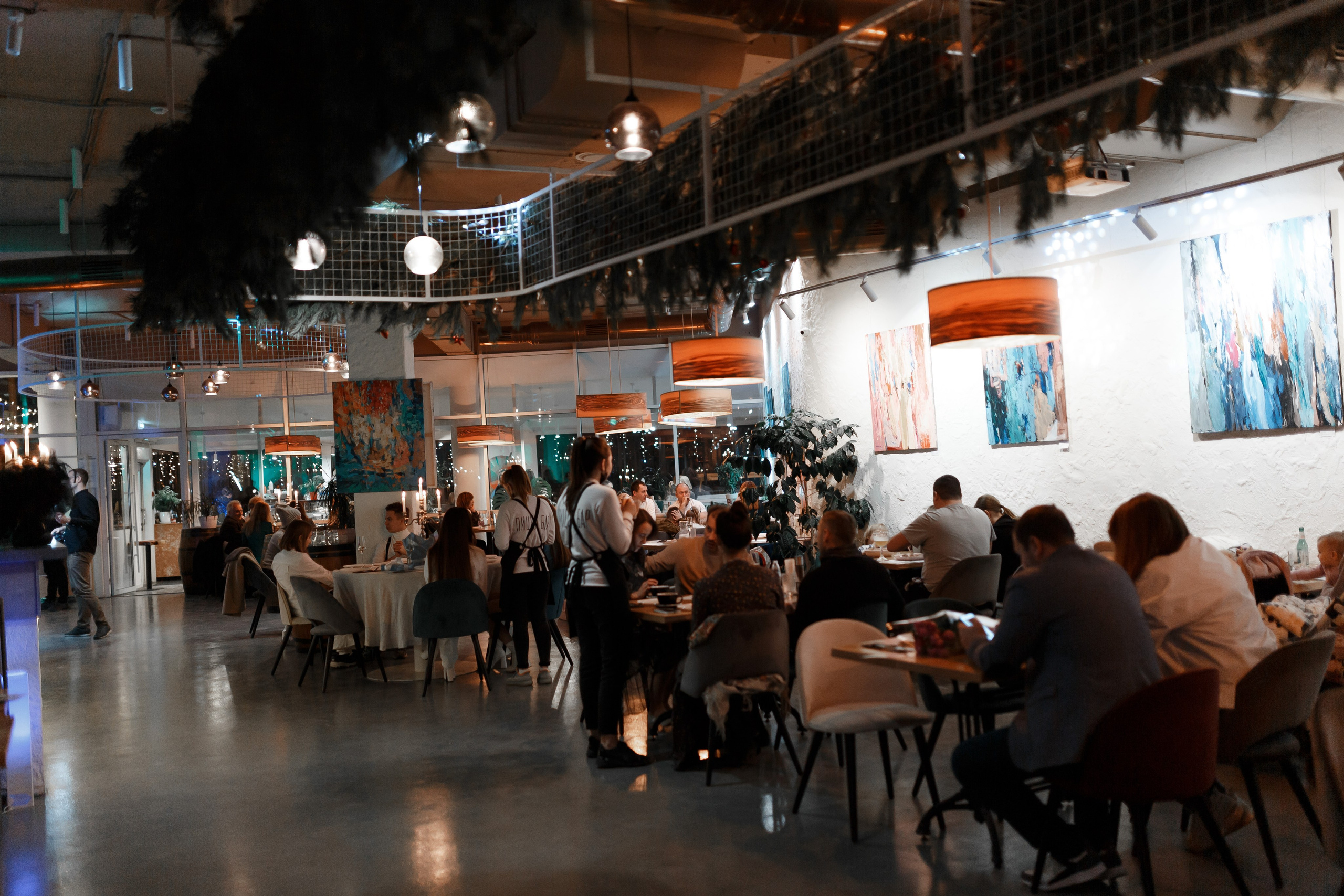 Модный показ в Пицца-Бар. Портретный фотограф в Симферополе Екатерина Аляпина