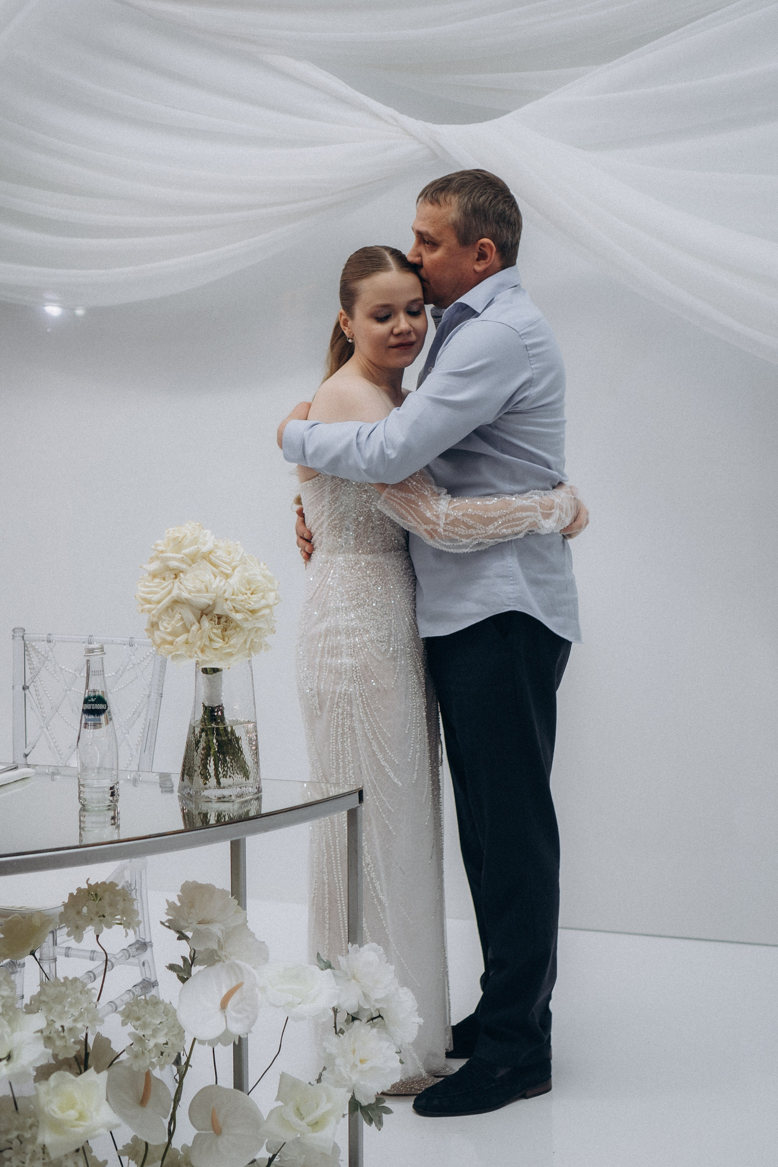 ТАНЕЦ С ПАПОЙ СВАДЕБНМ БАНКЕТЕ (СНЯТО В СИБИРЕ В НИЖНЕВАРТОВСКЕ). Профессиональный фотограф, Санкт-Петербург — Виктория Богомолова