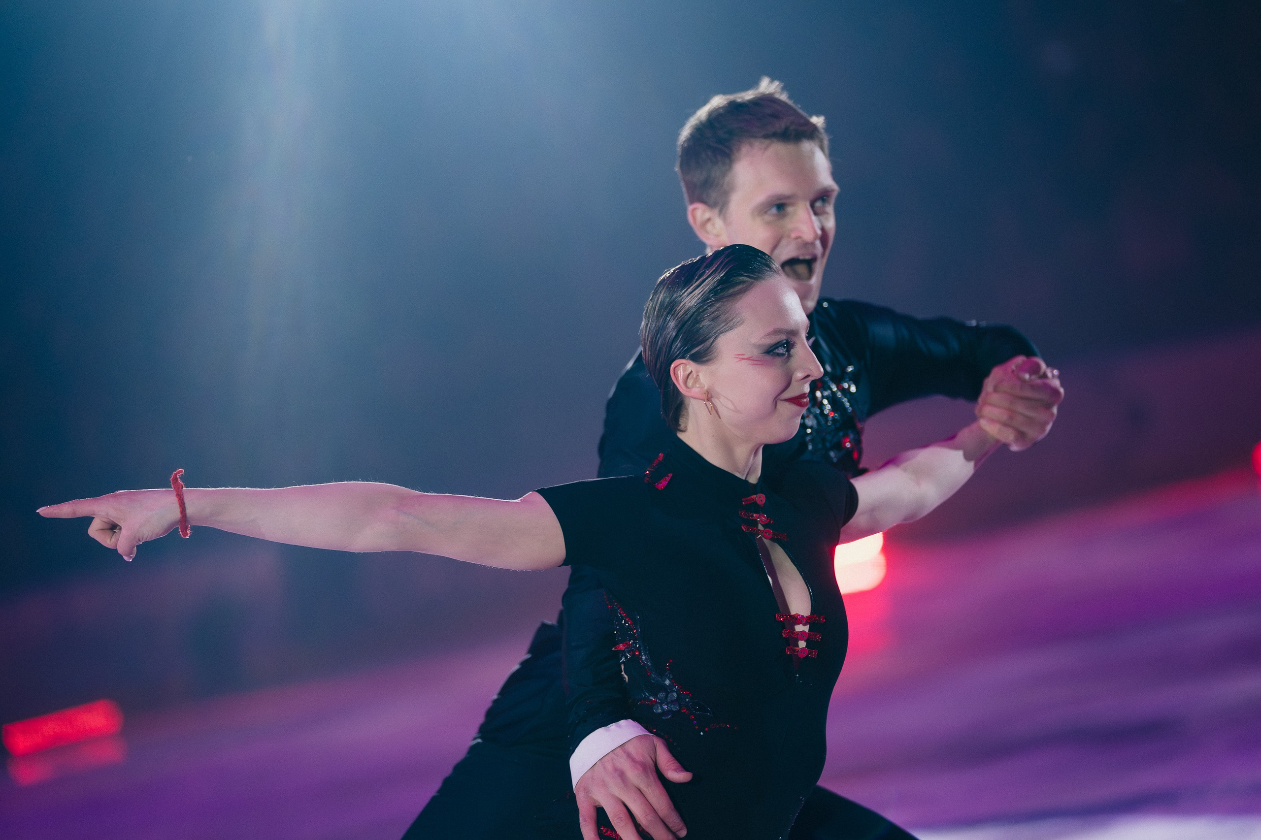 Шоу Этери Тутберидзе в Новосибирске. Воробьева Ксения — Спортивный и танцевальный фотограф Новосибирск