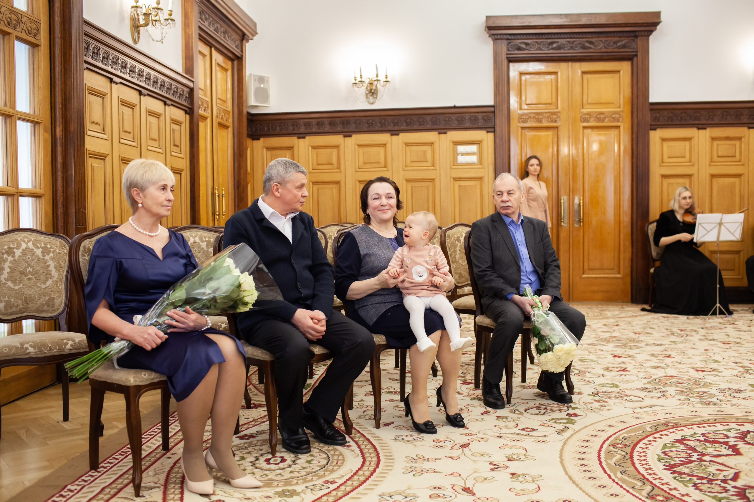 Съемка регистрации в Грибоедовском ЗАГСе. Фотографы в Москве Светлана Устинова и Сергей Грачев
