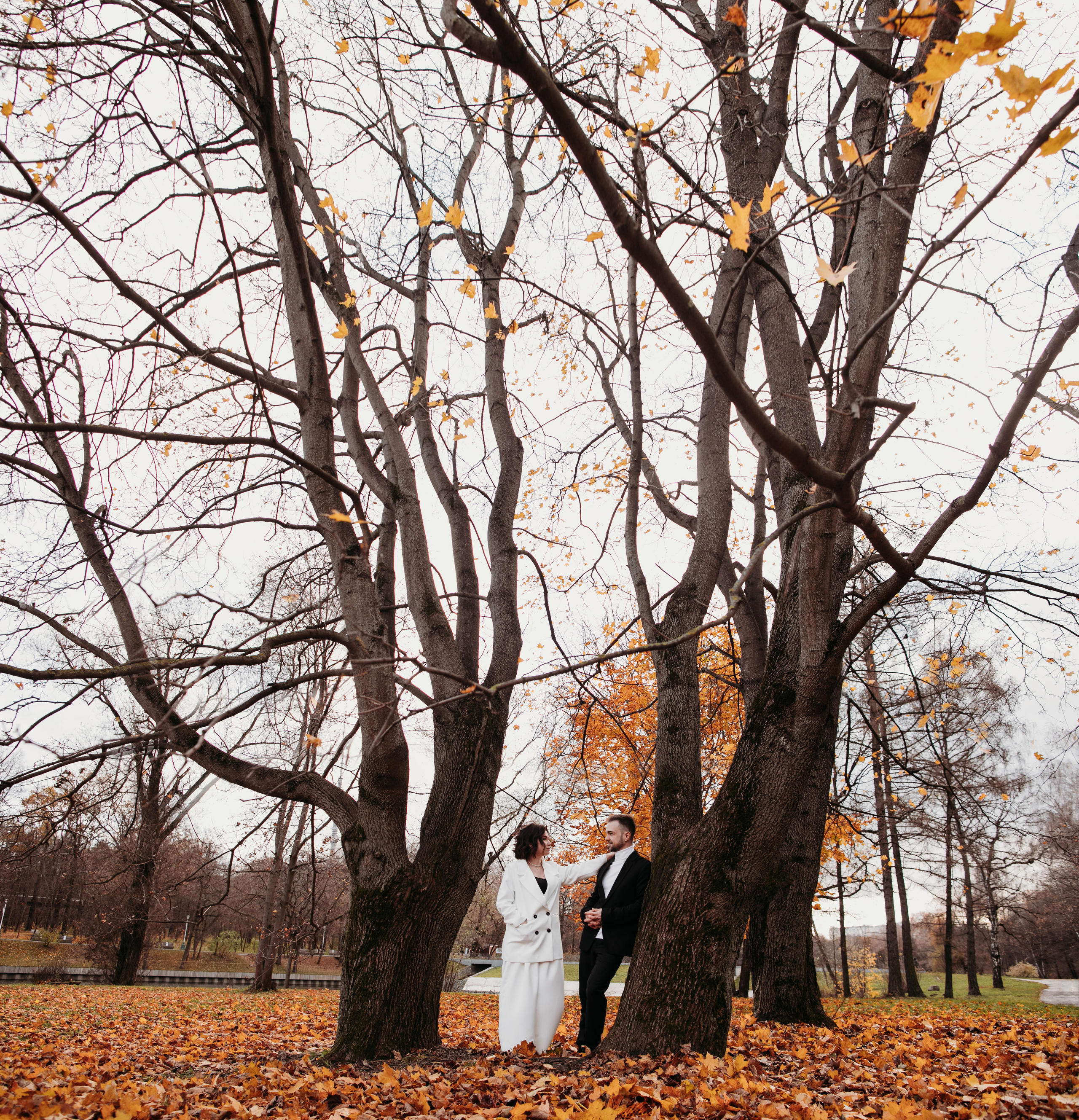 Осенний ботанический. Свадебный фотограф в Москве Аля Загирова