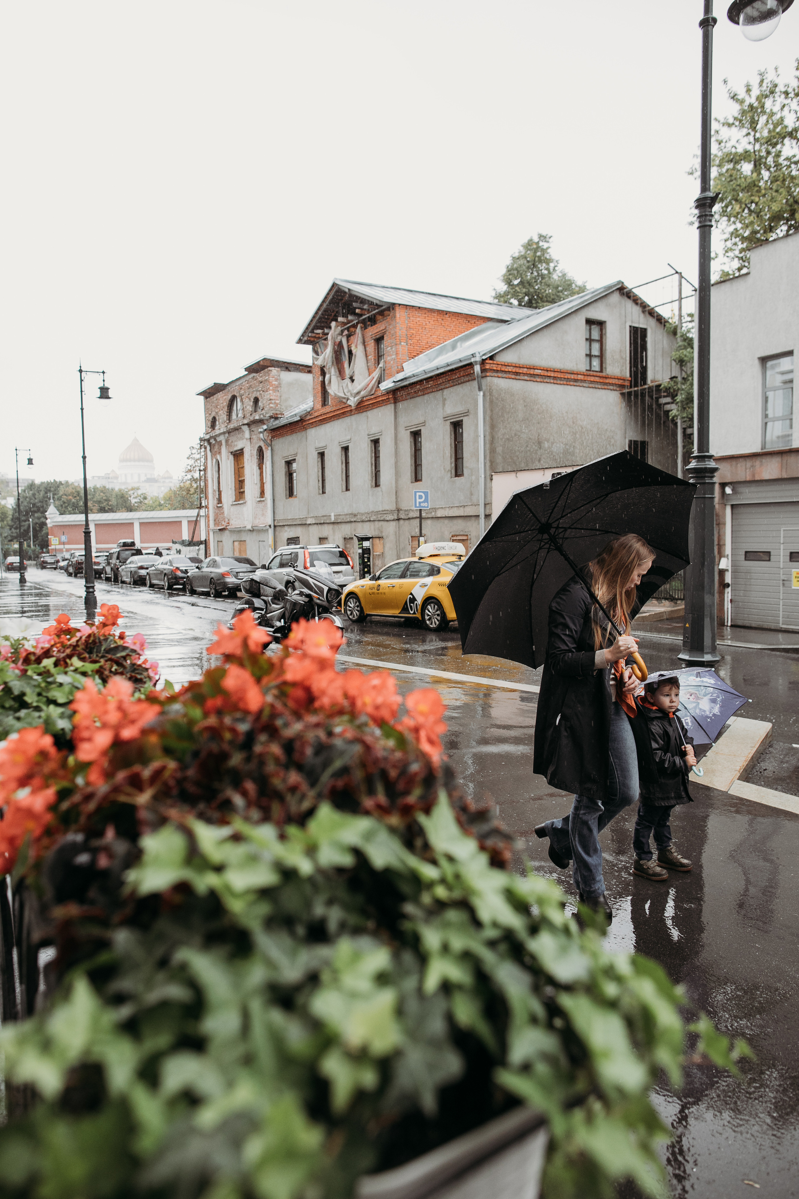 По центру Москвы. Свадебный фотограф в Москве Аля Загирова