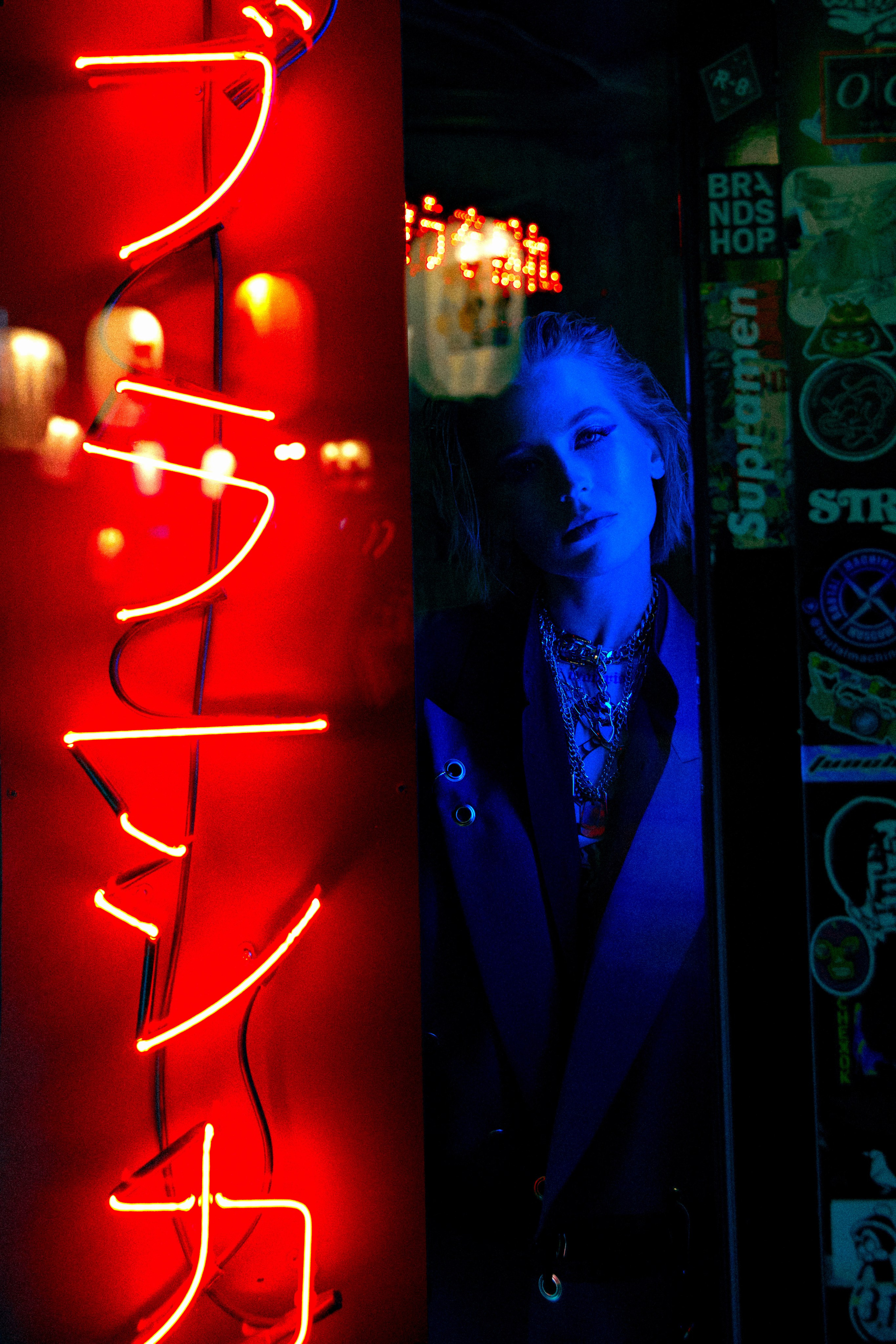 NIGHT OBSESSION. Yulia Otroschenko