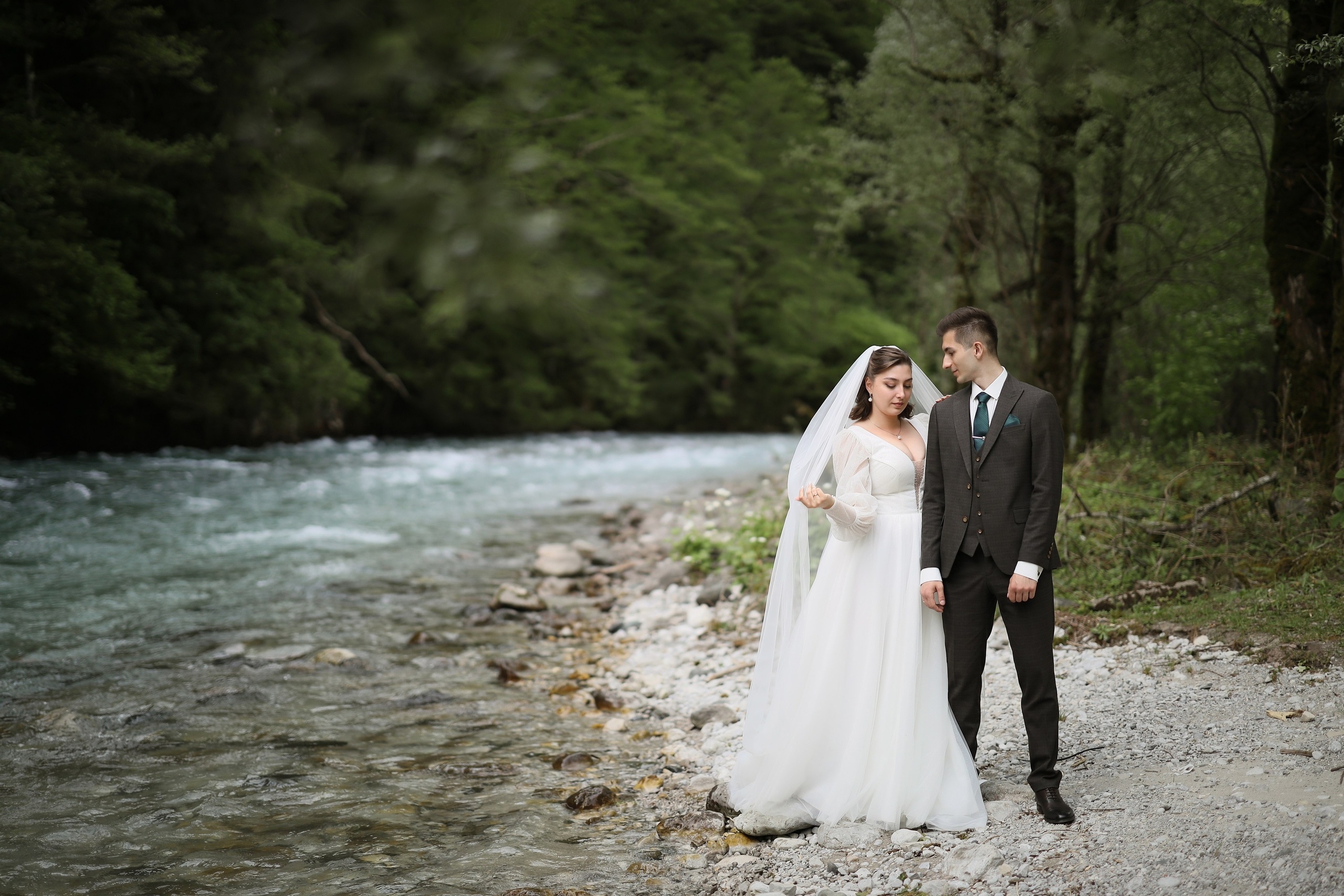 Свадебное Love story на озере Рица. Свадебный и семейный фотограф в Абхазии Жанна Соснина