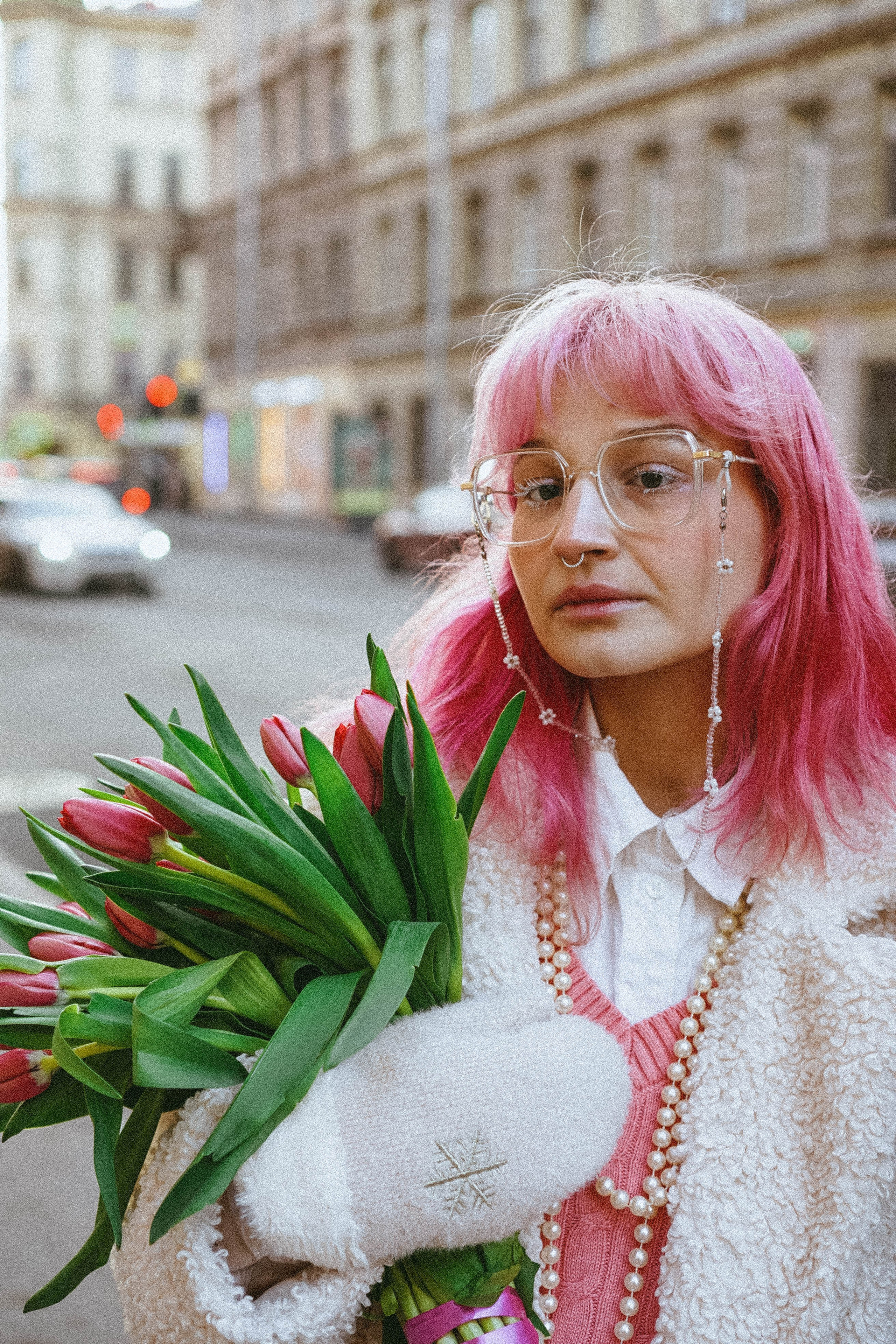 Прогулочная фотосессия с тюльпанами. Профессиональный фотограф, Санкт-Петербург — Виктория Богомолова